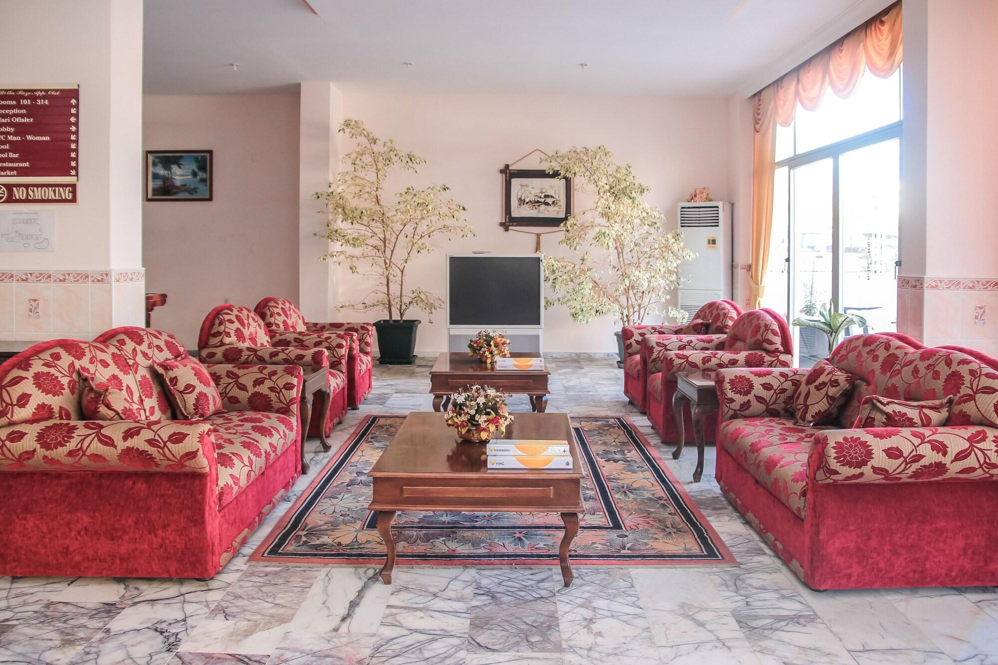 Vista Lobby Bella Rose Apart Hotel