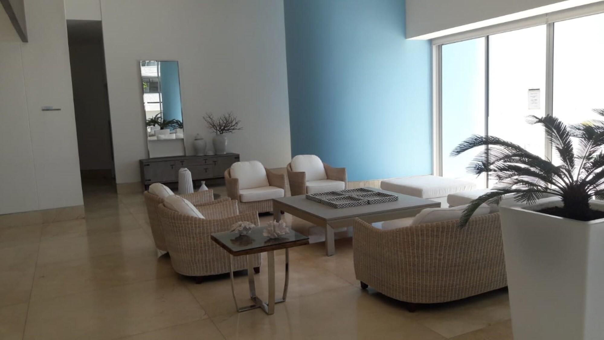 Vista Exterior Palmetto Sunset