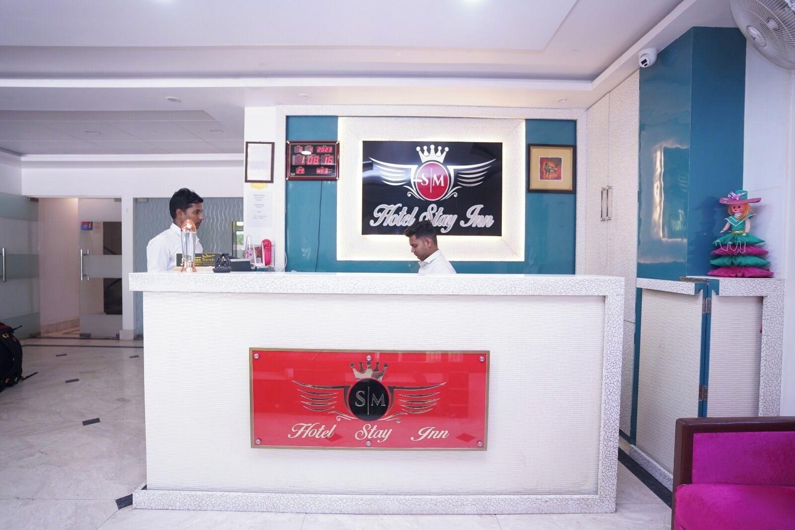 Vista Lobby hotel stay inn