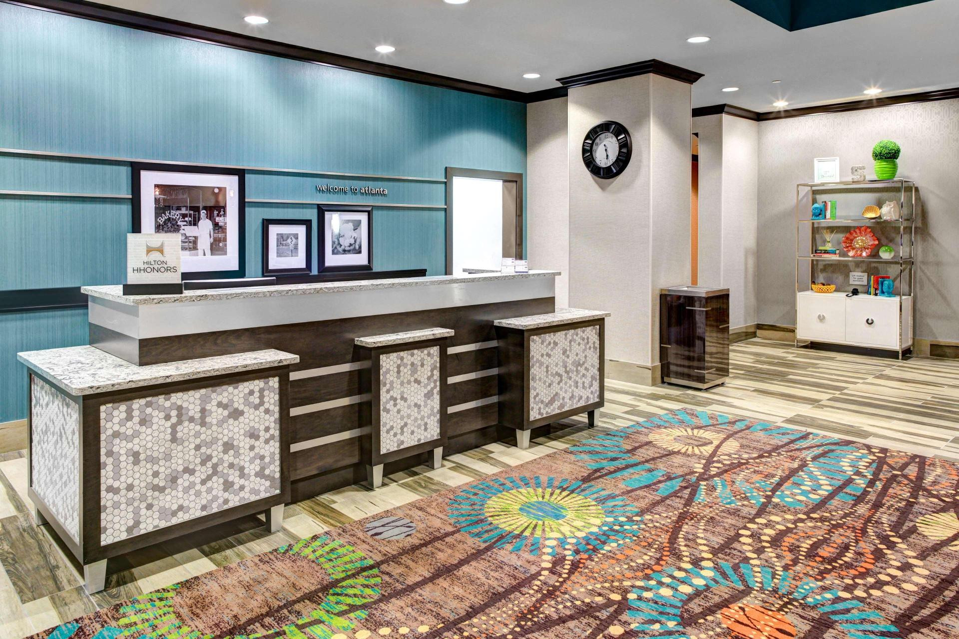 Vista Lobby Hampton Inn & Suites by Hilton Atlanta Perimeter Dunwoody