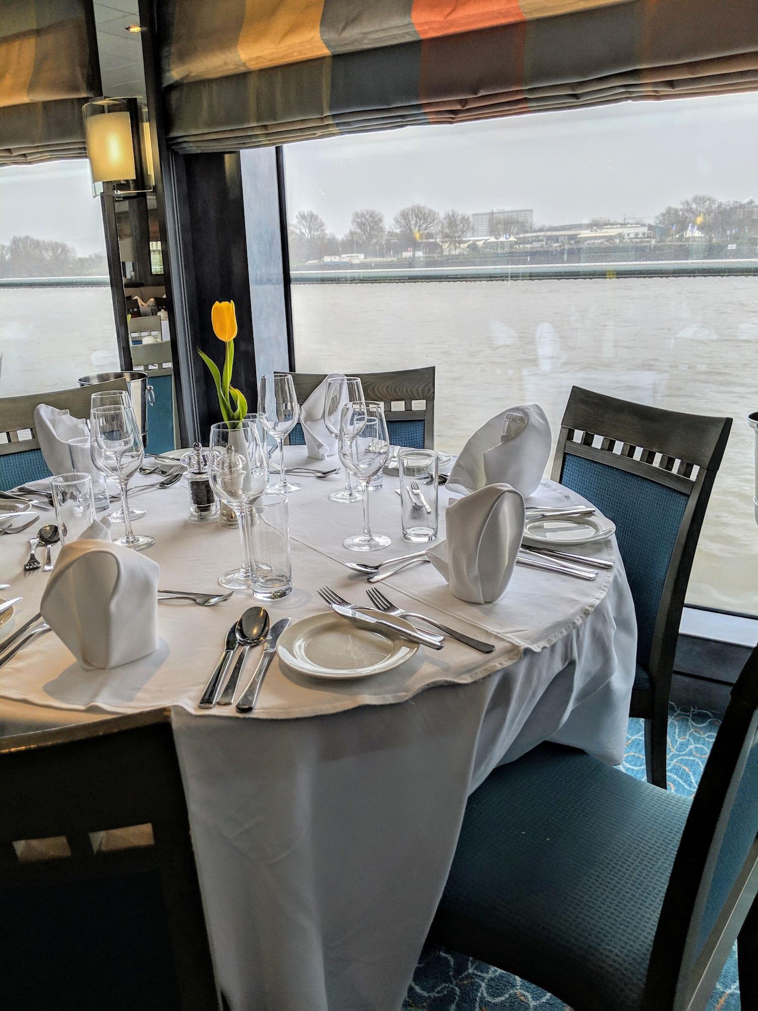 Restaurant MS Select Bellejour - Neuss