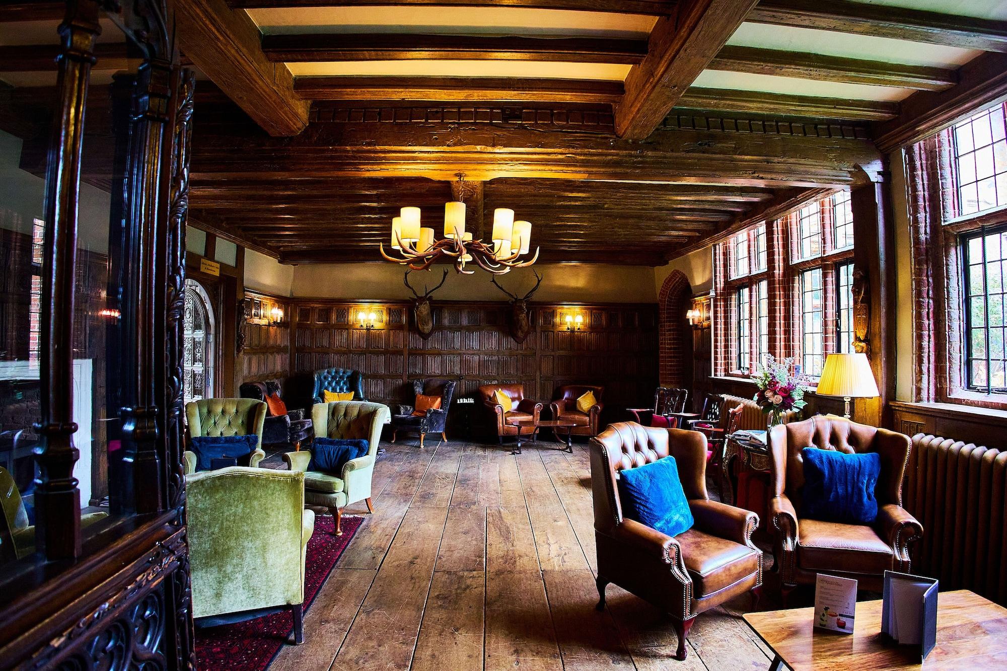 Bar/Salón Seckford Hall Hotel & Spa