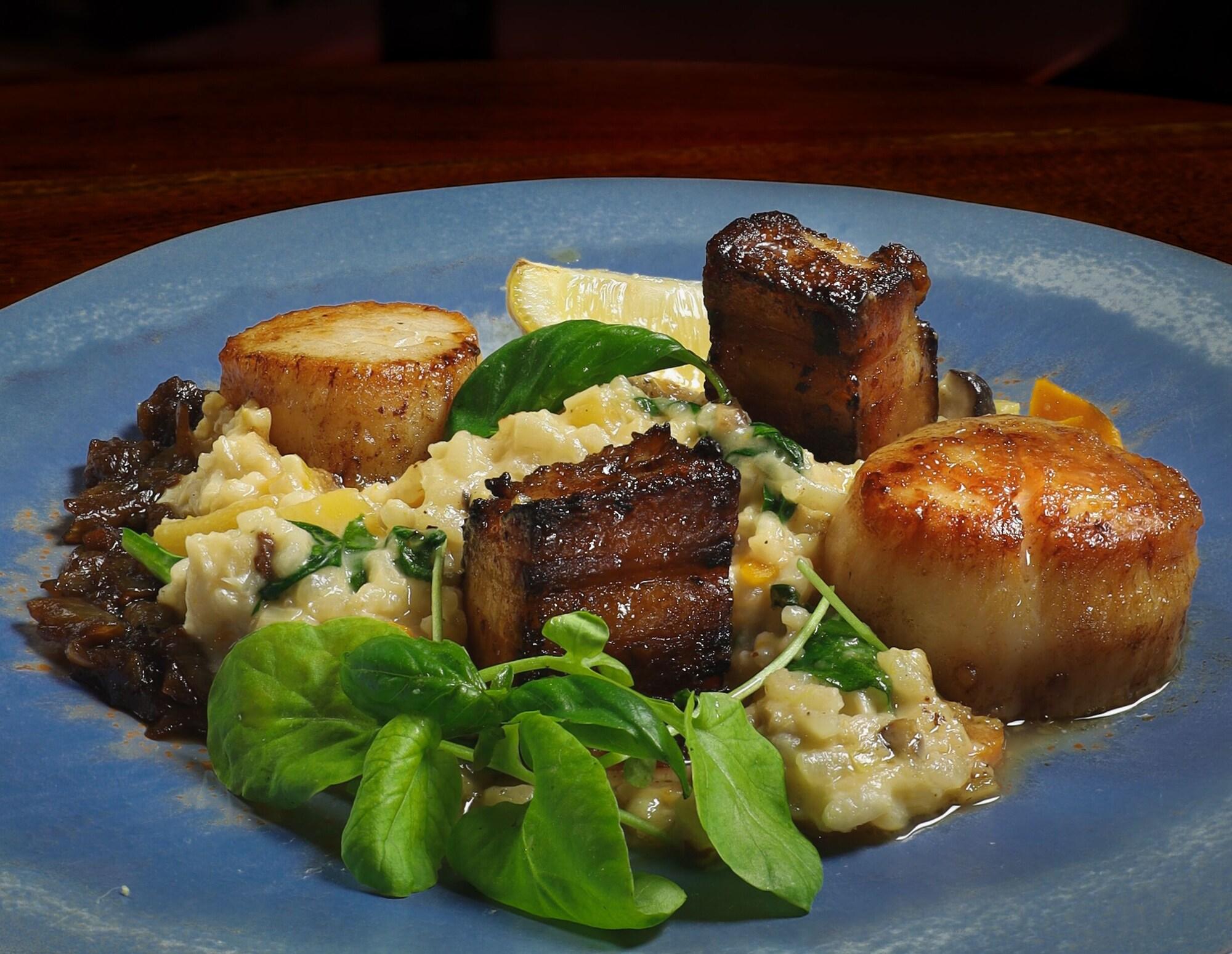 Restaurant Storm Mountain Lodge Cabins & Dining