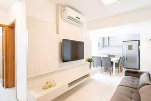 Alquiler Vacacional - Apto em Barra Velha 340m da PRAIA com SACADA com CHURRASQUEIRA, AR CONDICIONADO WI-FI, PISCINA, PORTARIA 24h, ACADEMIA MINI MERCADO e vaga de GARAGEM