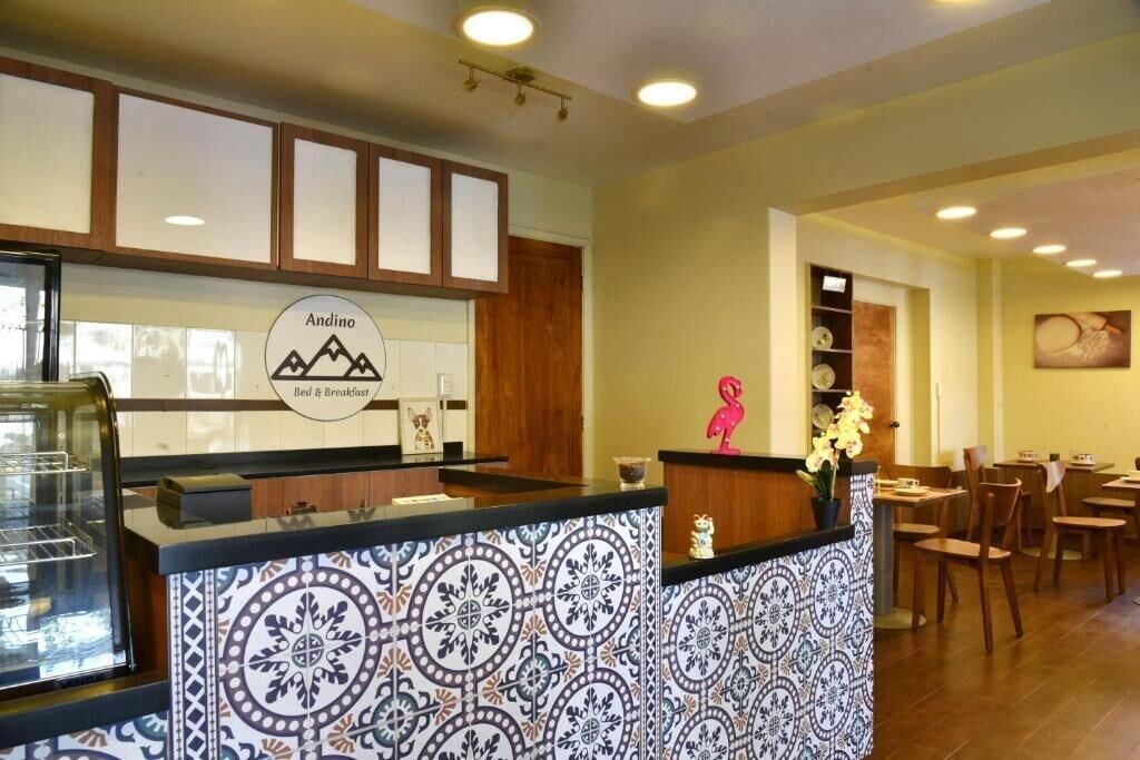 Vista Lobby Andino Bed & Breakfast