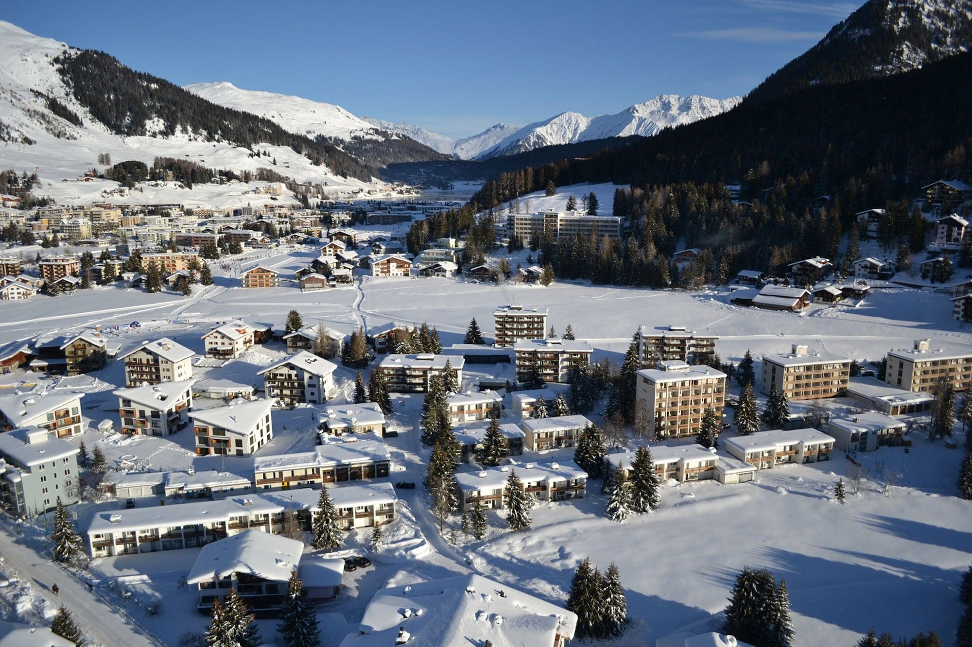 Vista Exterior Serviced Apartments by Solaria