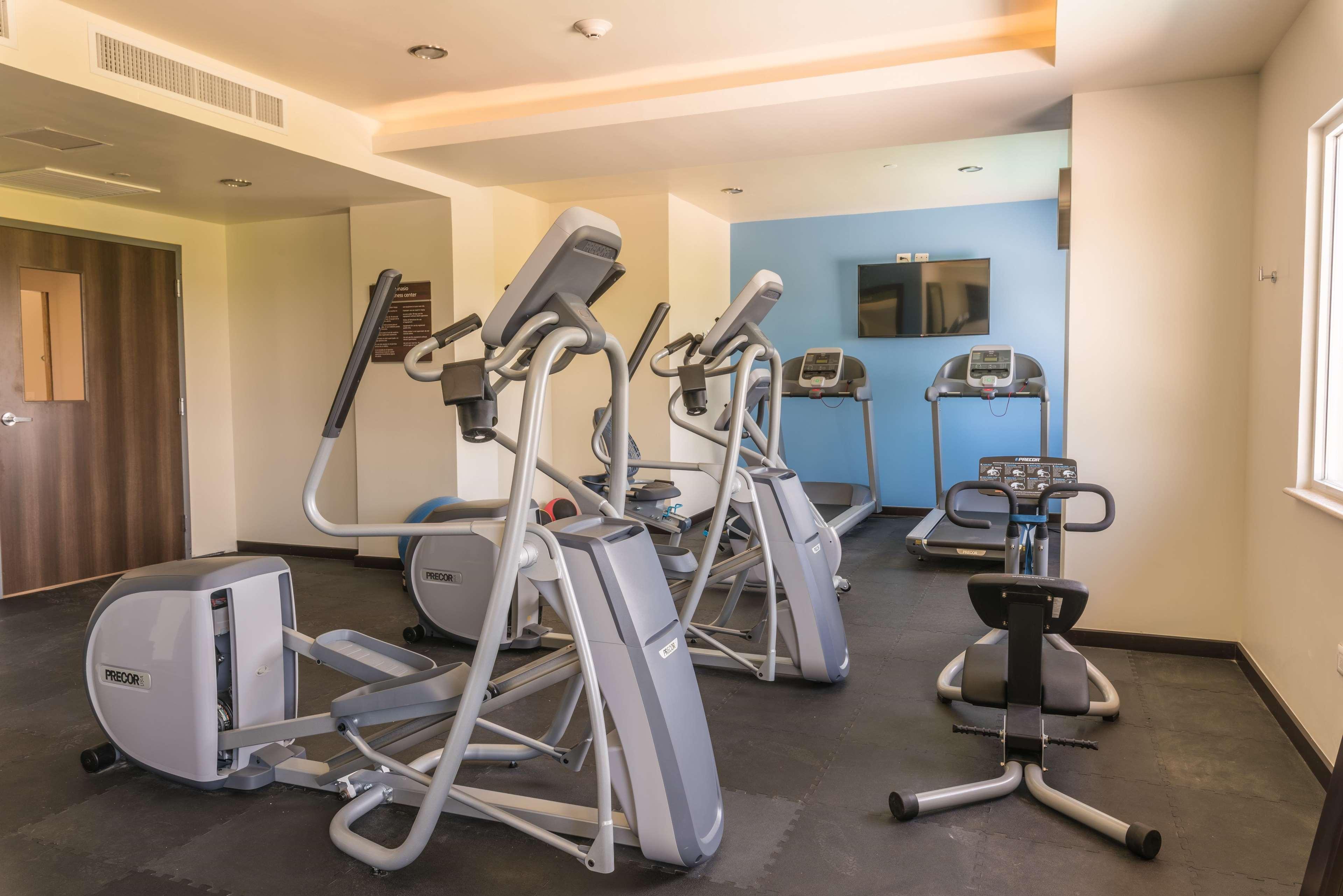 Gimnasio Hampton Inn & Suites by Hilton Salamanca Bajio