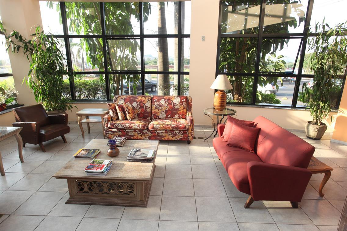 Vista Lobby Pouso Alegre Hotel