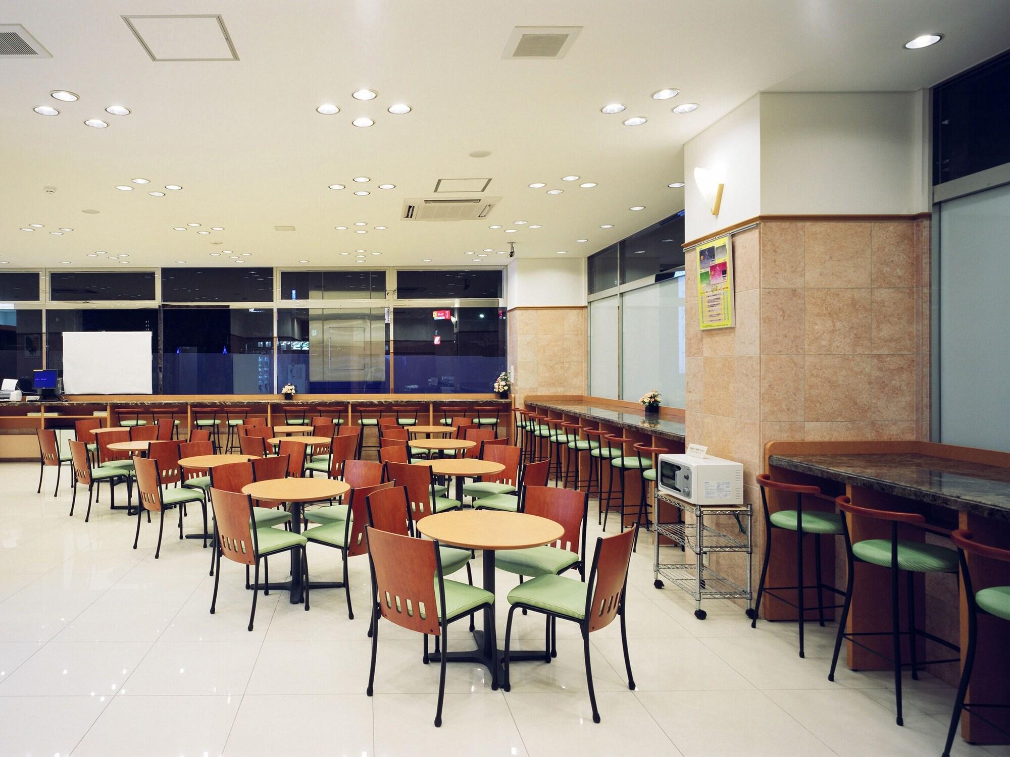 Vista Lobby Toyoko Inn Fukui Ekimae