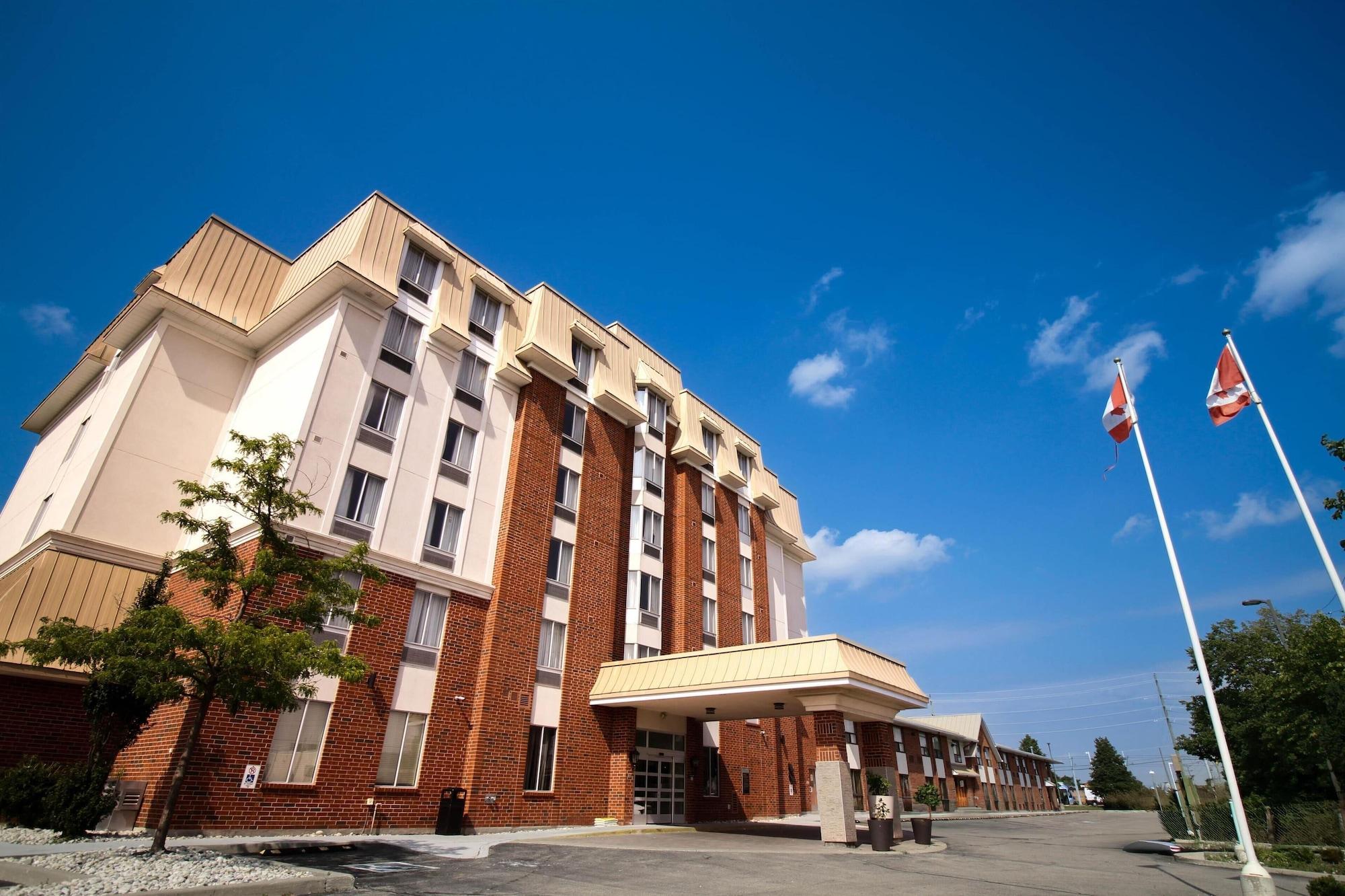 Vista Exterior Waterloo Suites Hotel, Trademark Collection by Wyndham