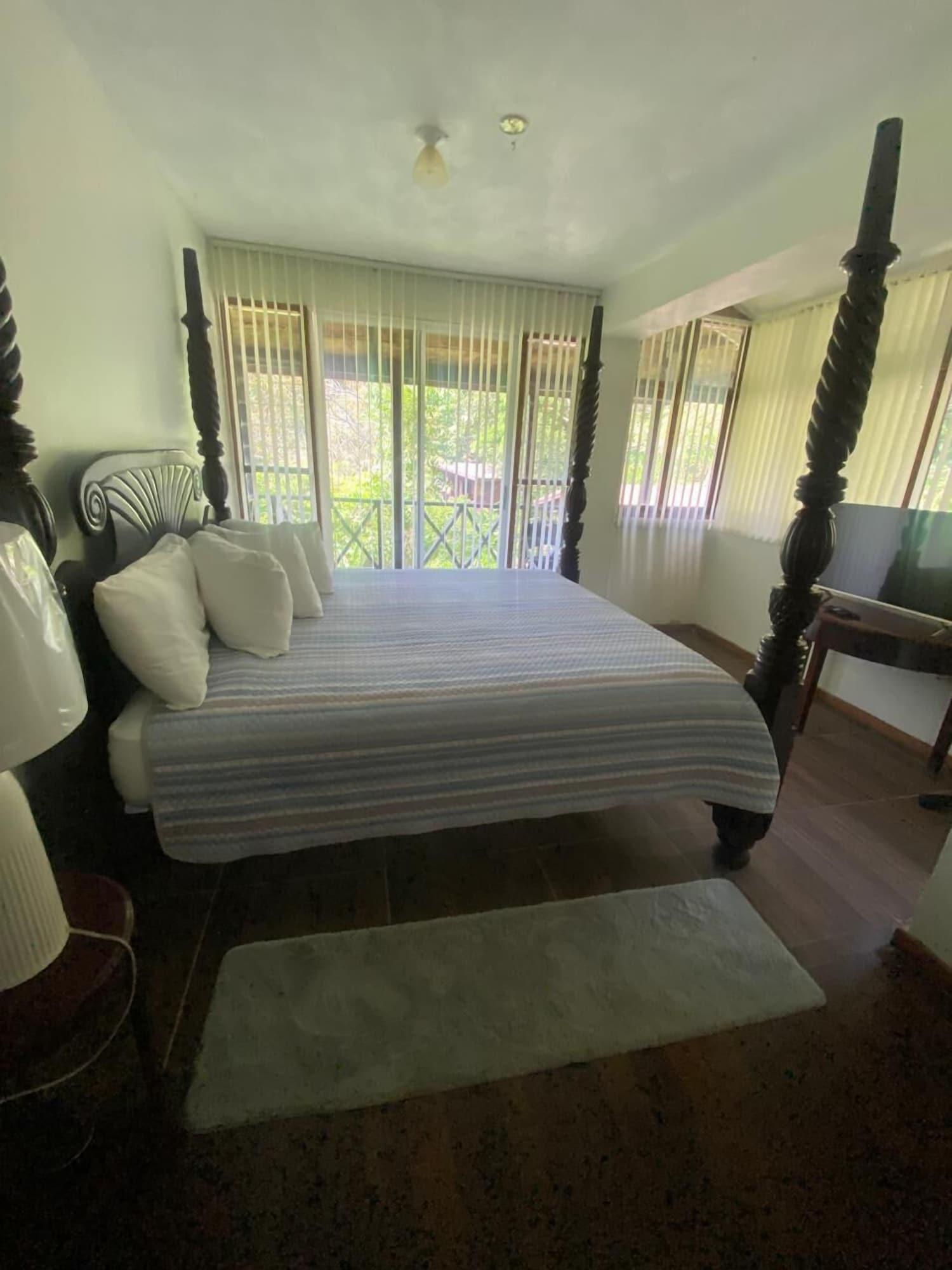 Varios Forres Park Resort & Spa