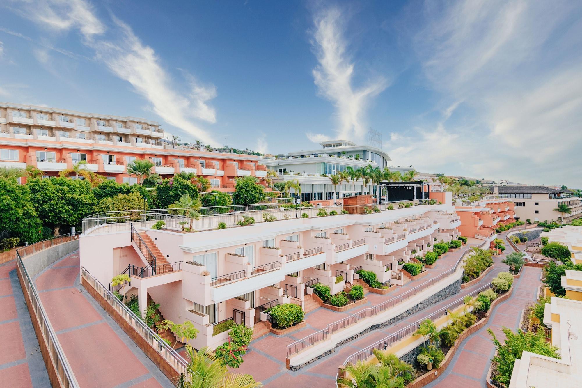 Vista Exterior Landmar Costa los Gigantes Family Resort