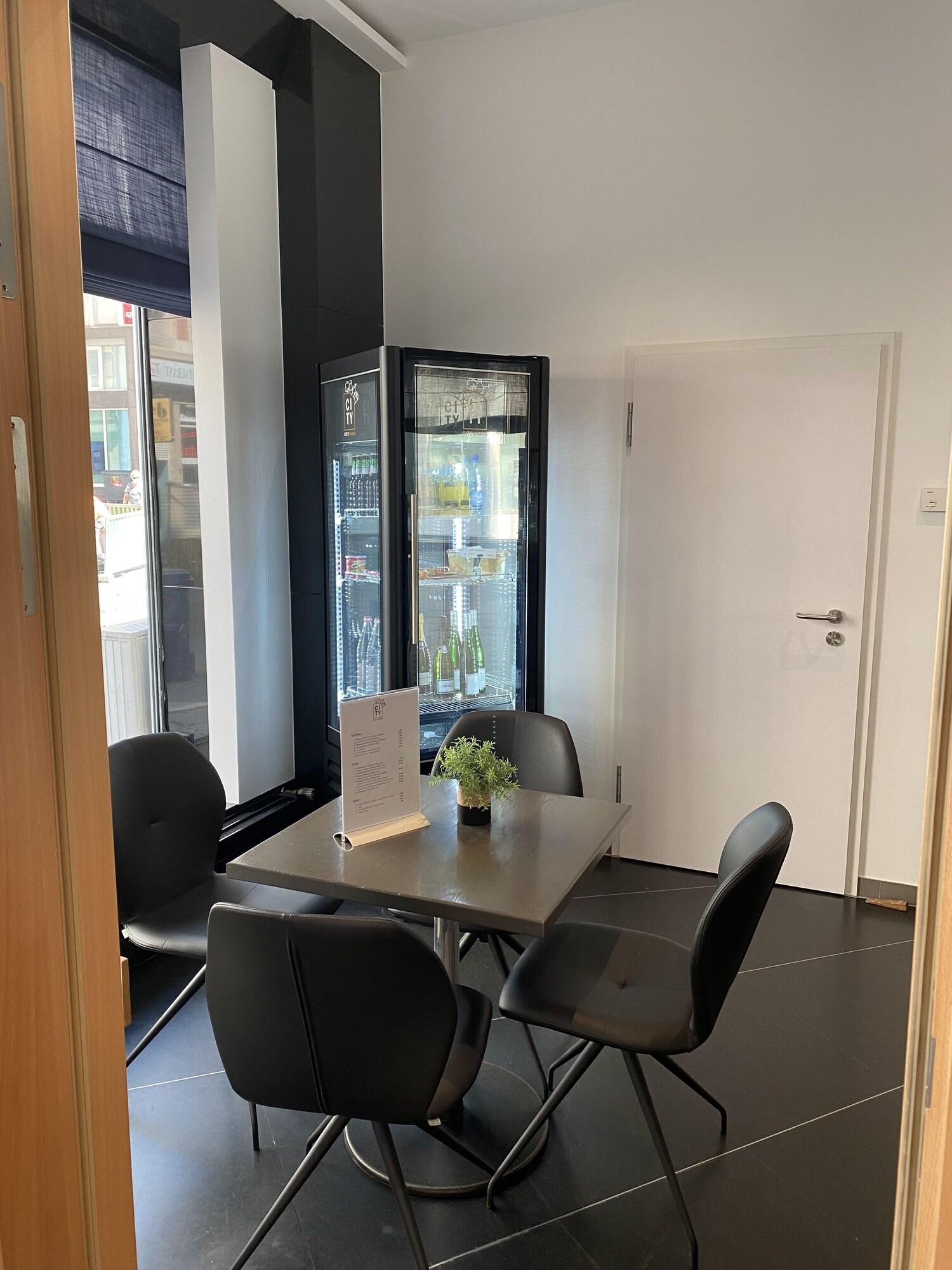 Bar/Salón City Hotel