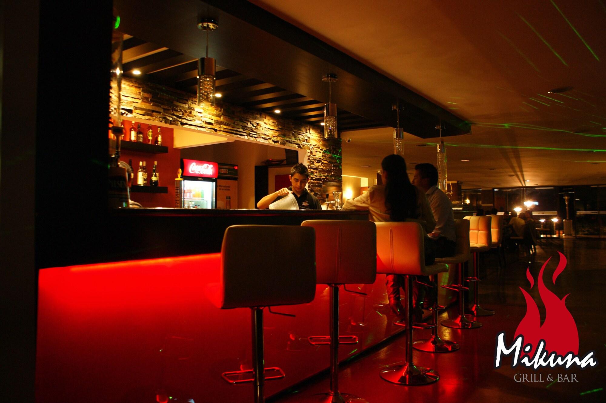 Bar/Salón Arhaná Hostería Resort