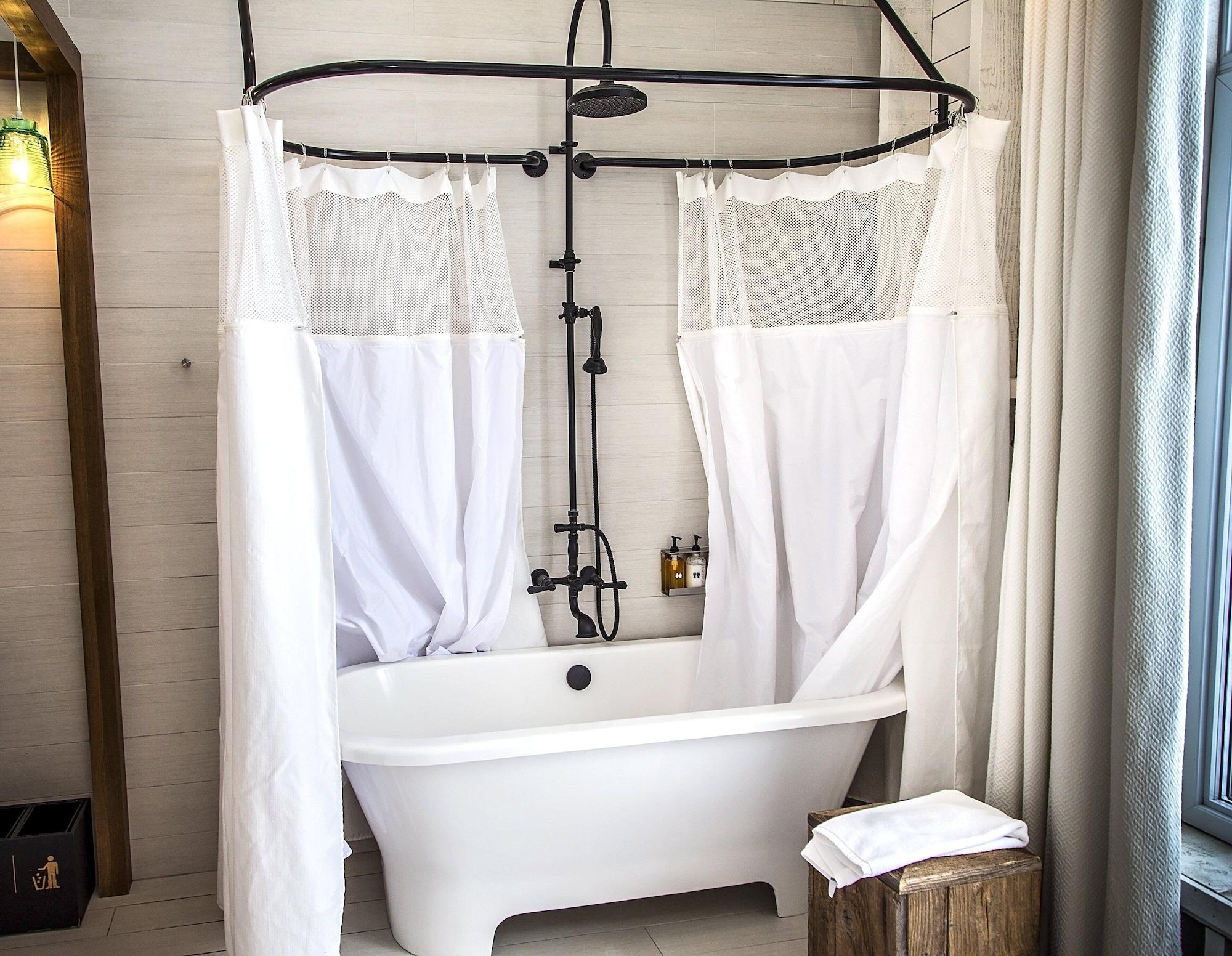 Vista Exterior Hôtel & Spa Le Germain Charlevoix