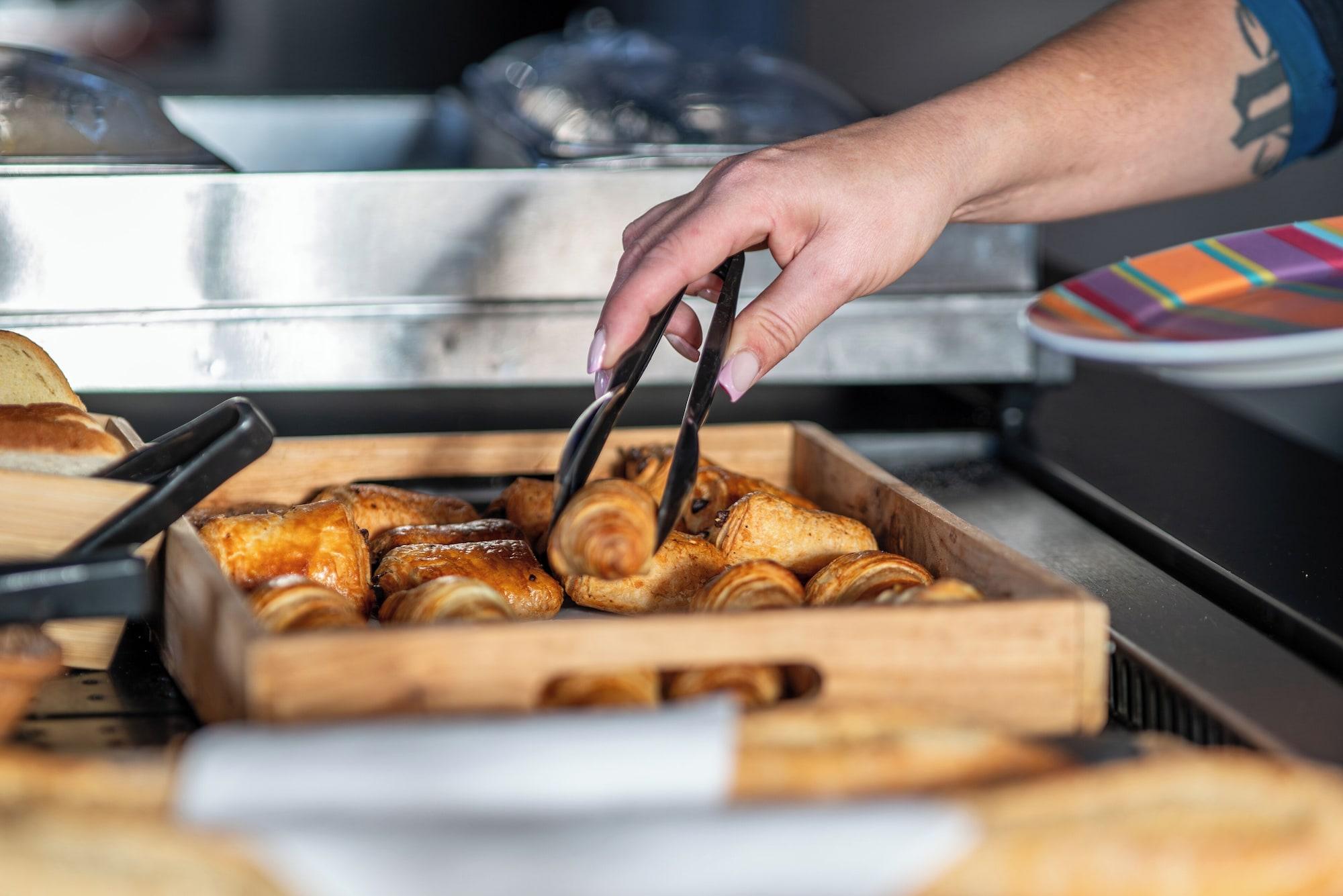 Restaurant Brit Hotel Confort Ampaline Périgueux Est