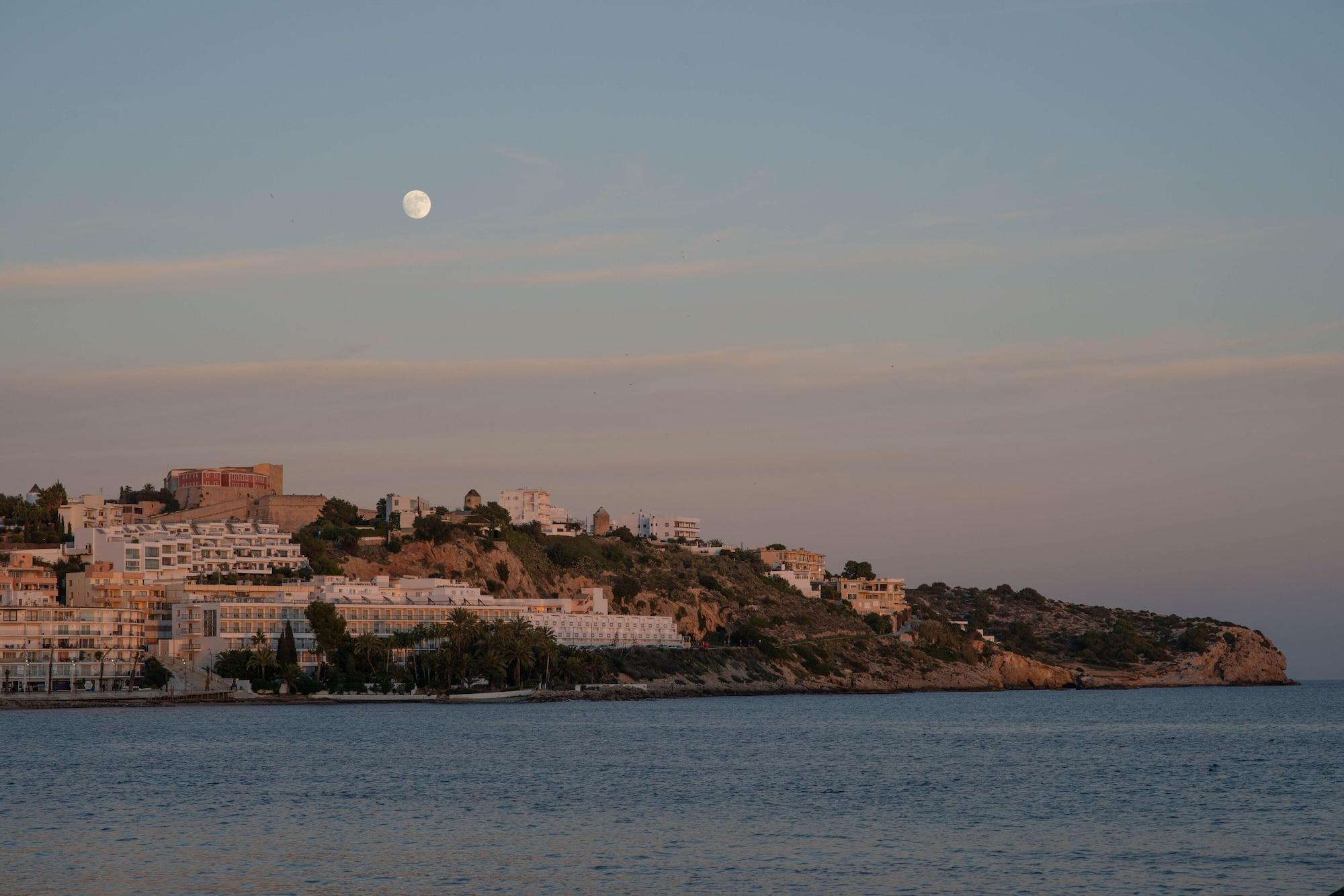 Vista Exterior Apartamentos Llobet Ibiza