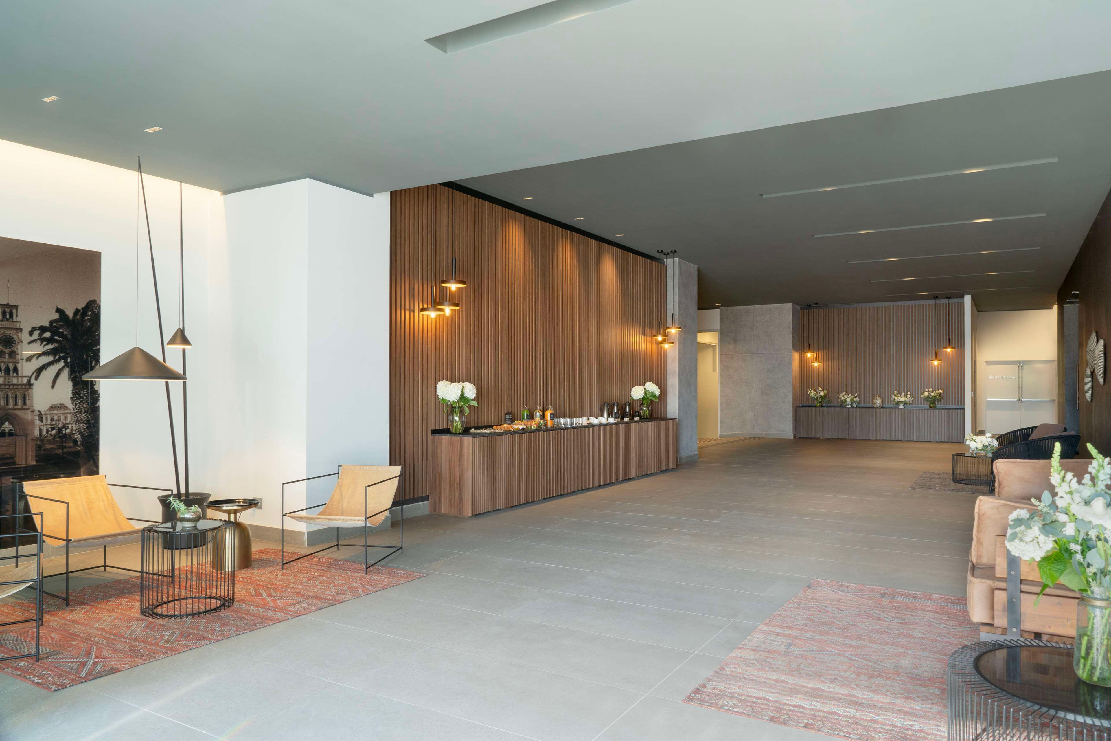 Vista Lobby NH Iquique Pacífico