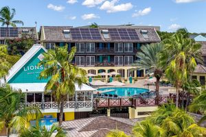 Alojamiento - LionsDive Beach Resort
