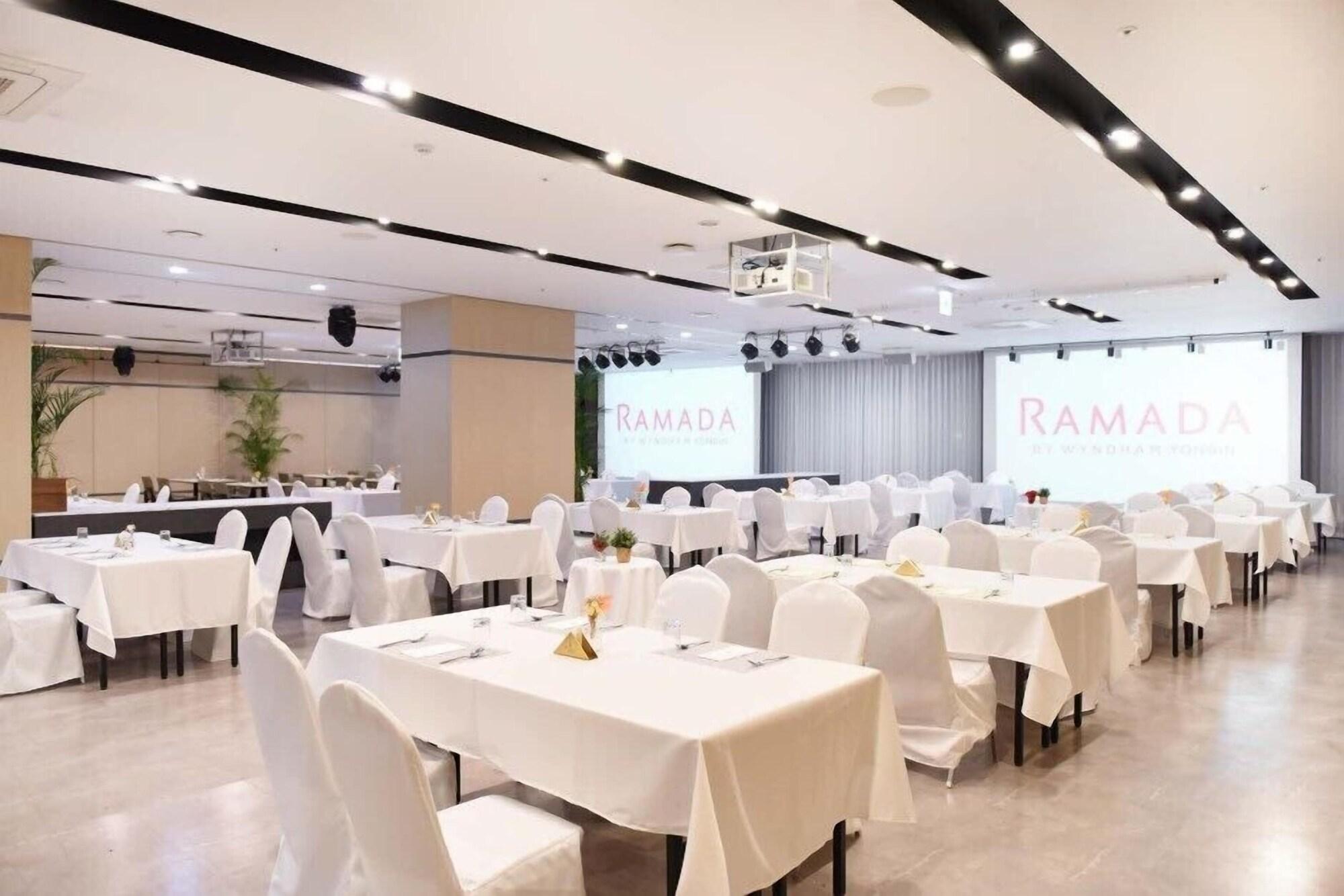 Salón de Baile Ramada by Wyndham Yongin