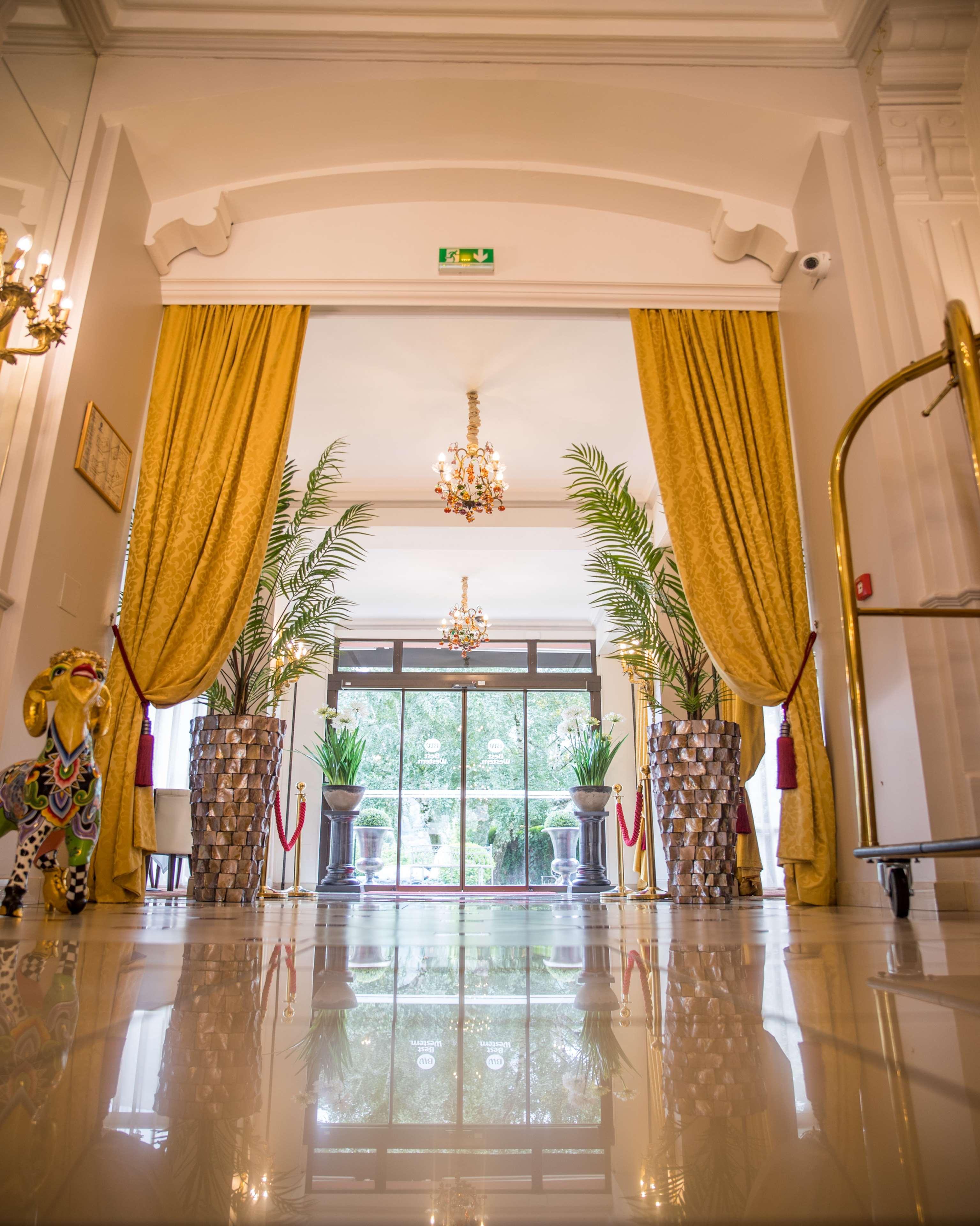 Vista Lobby Best Western Beausejour