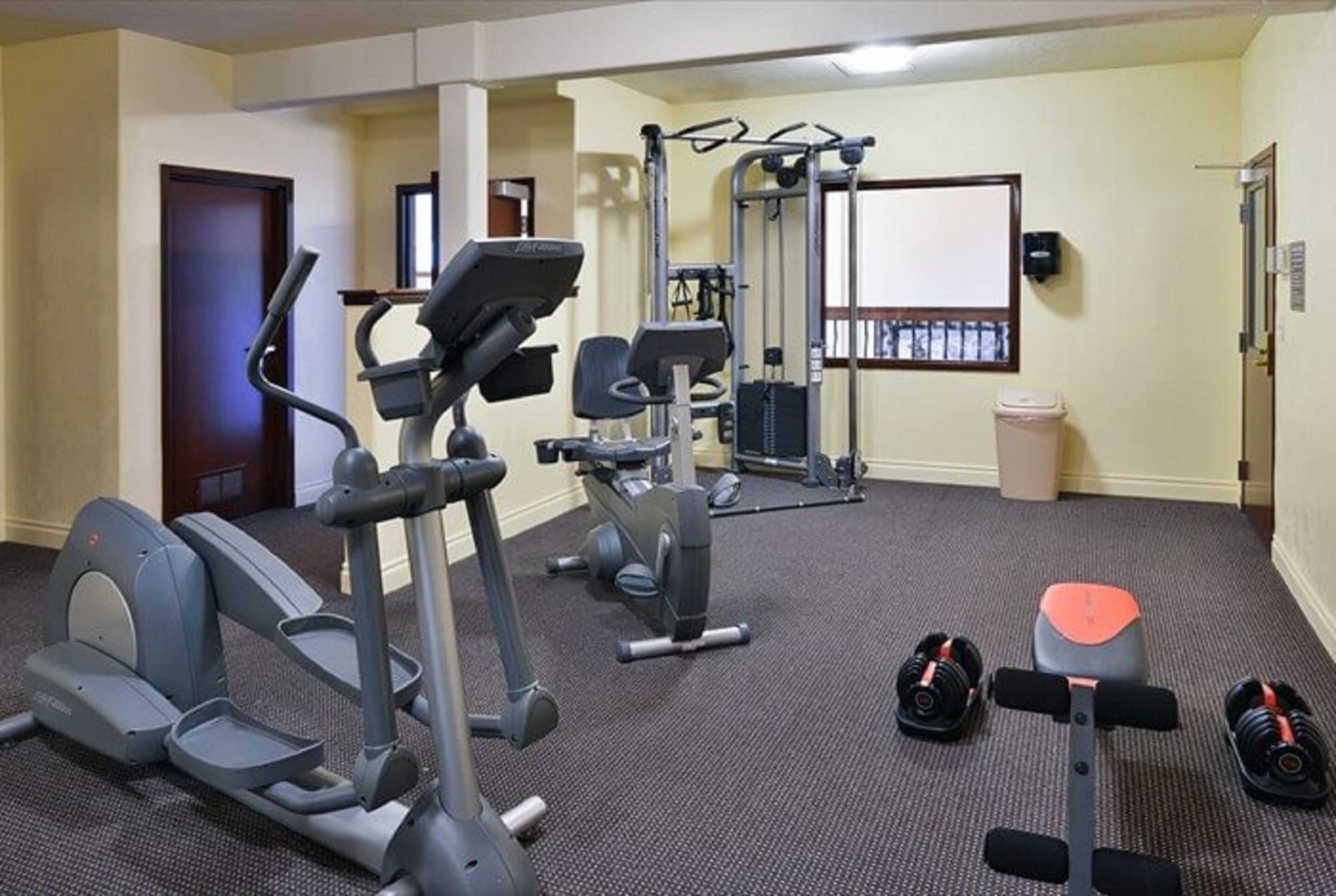 Gimnasio Blue Spruce Inn