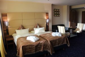 Alojamiento - Grand Hotel Empire Frankfurt