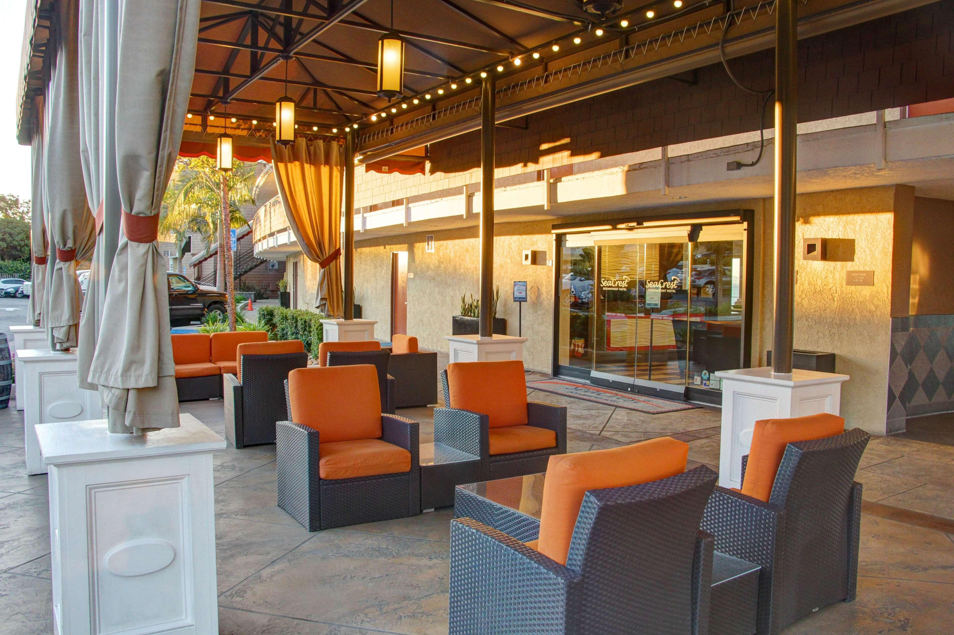 Restaurant SeaCrest OceanFront Hotel