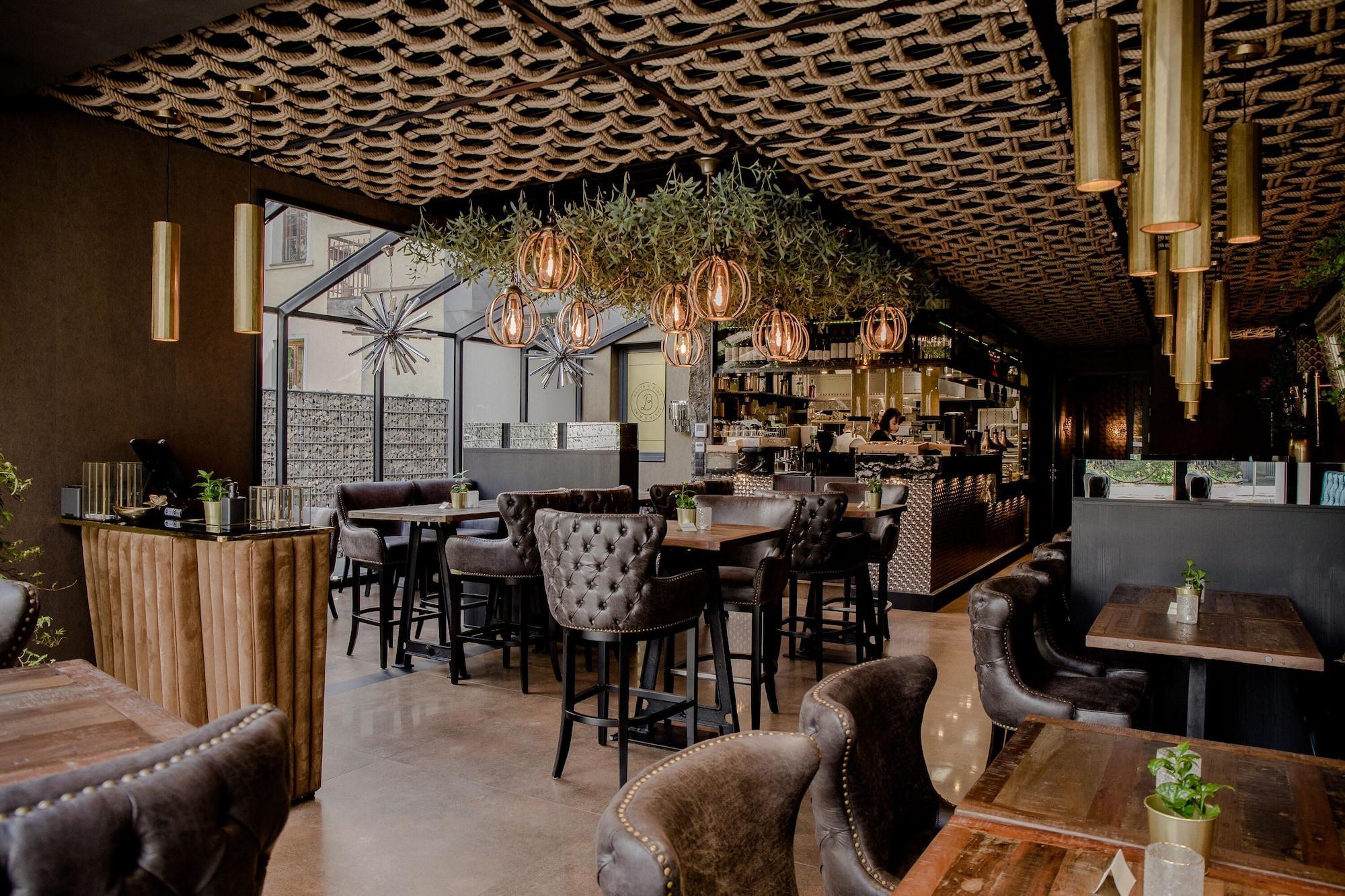 Restaurant Art Suites Hotel