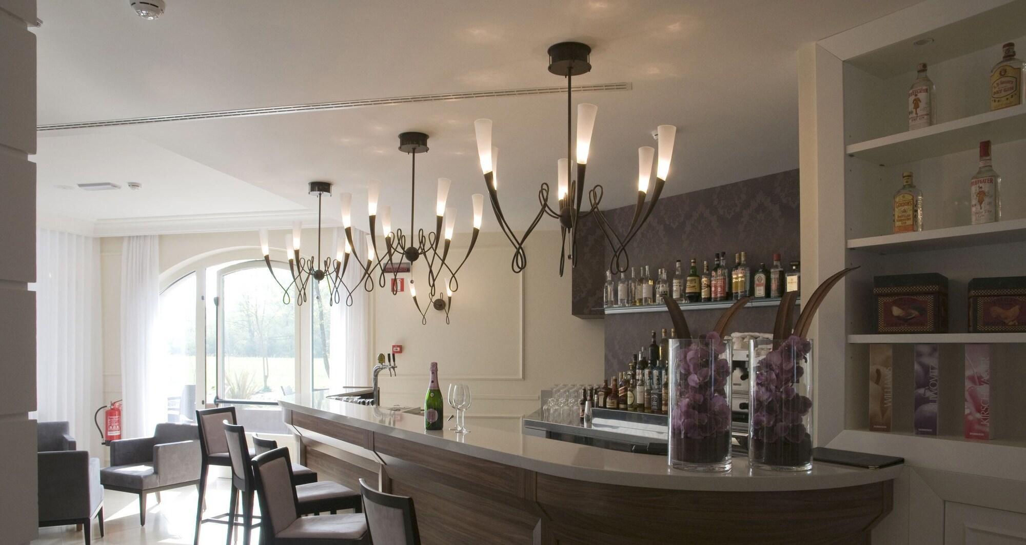 Bar/Salón Hotel Ristorante Il Corazziere