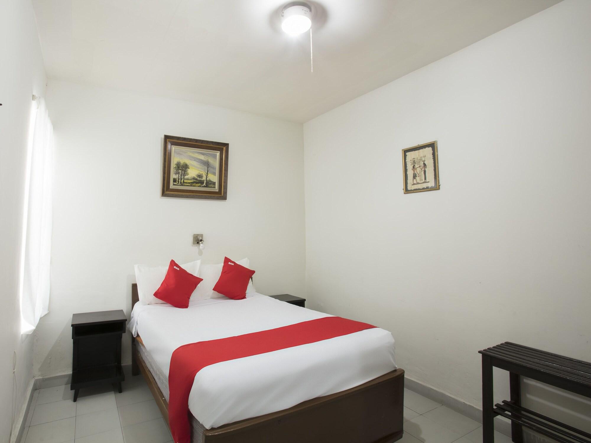 Varios Hotel El Angel