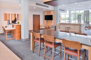 Alojamiento - Holiday Inn Express & Suites Salem by IHG