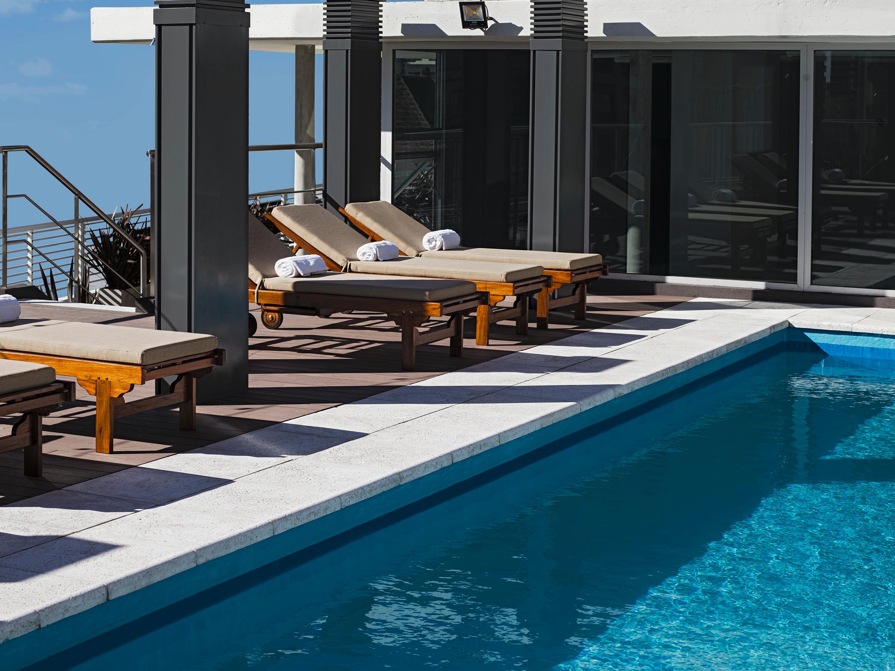 Vista Piscina Dazzler by Wyndham Polo