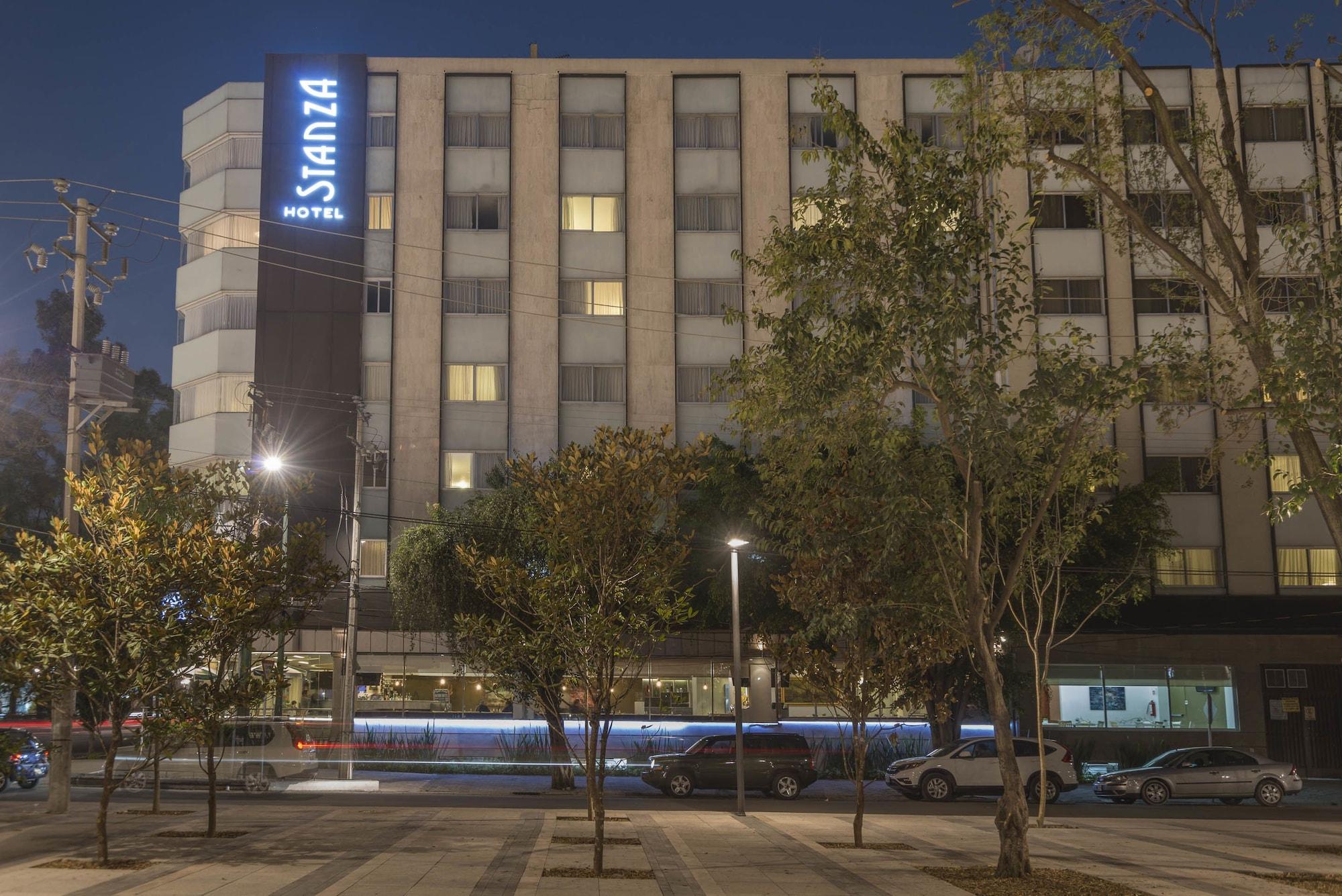 Vista Exterior Hotel Stanza