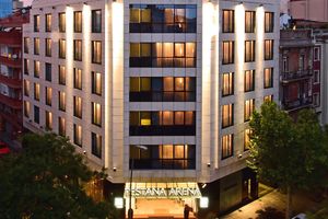 Alojamiento - Pestana Arena Barcelona