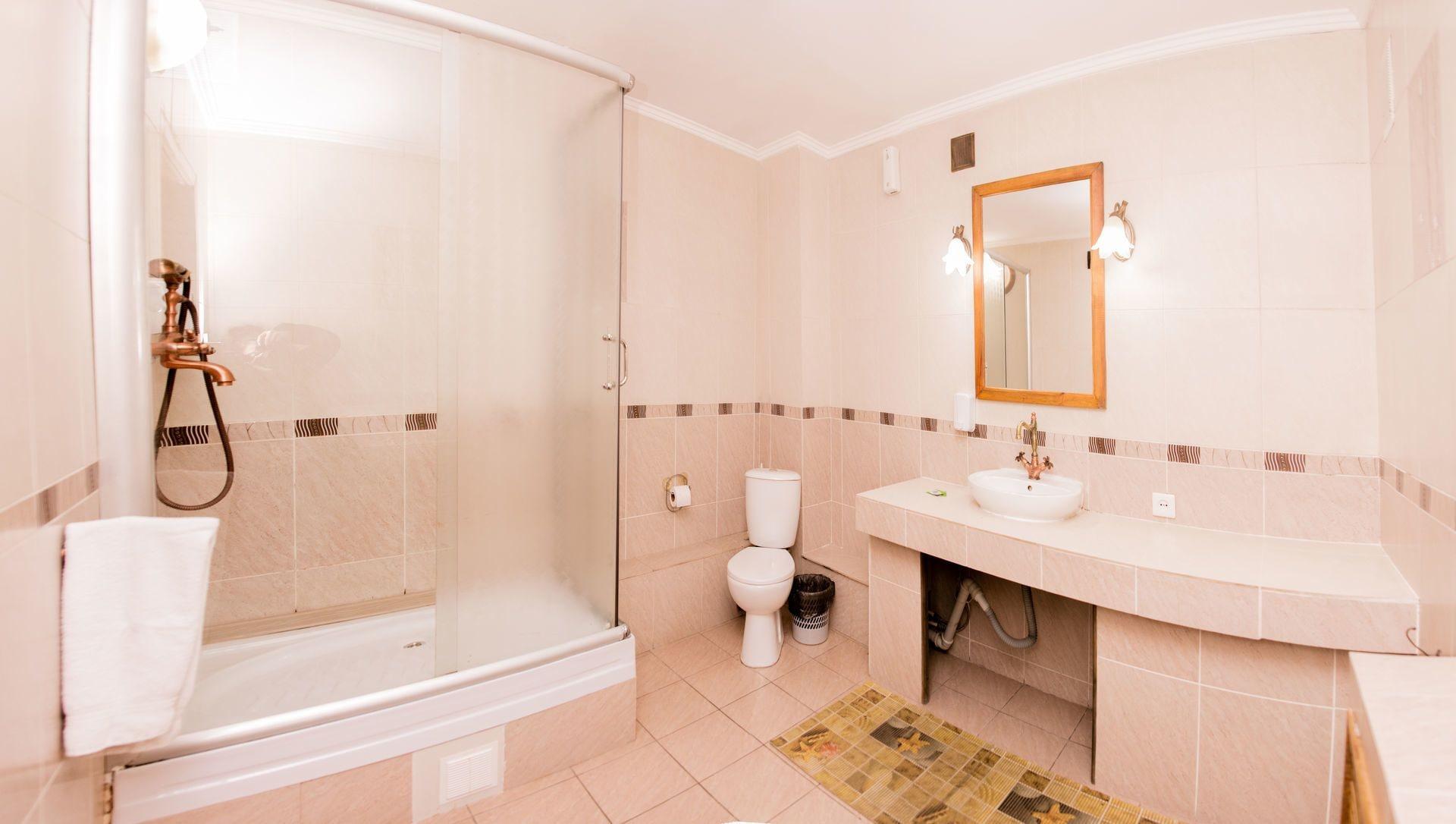 Comodidades do quarto Gostinyi Dvor Galirad