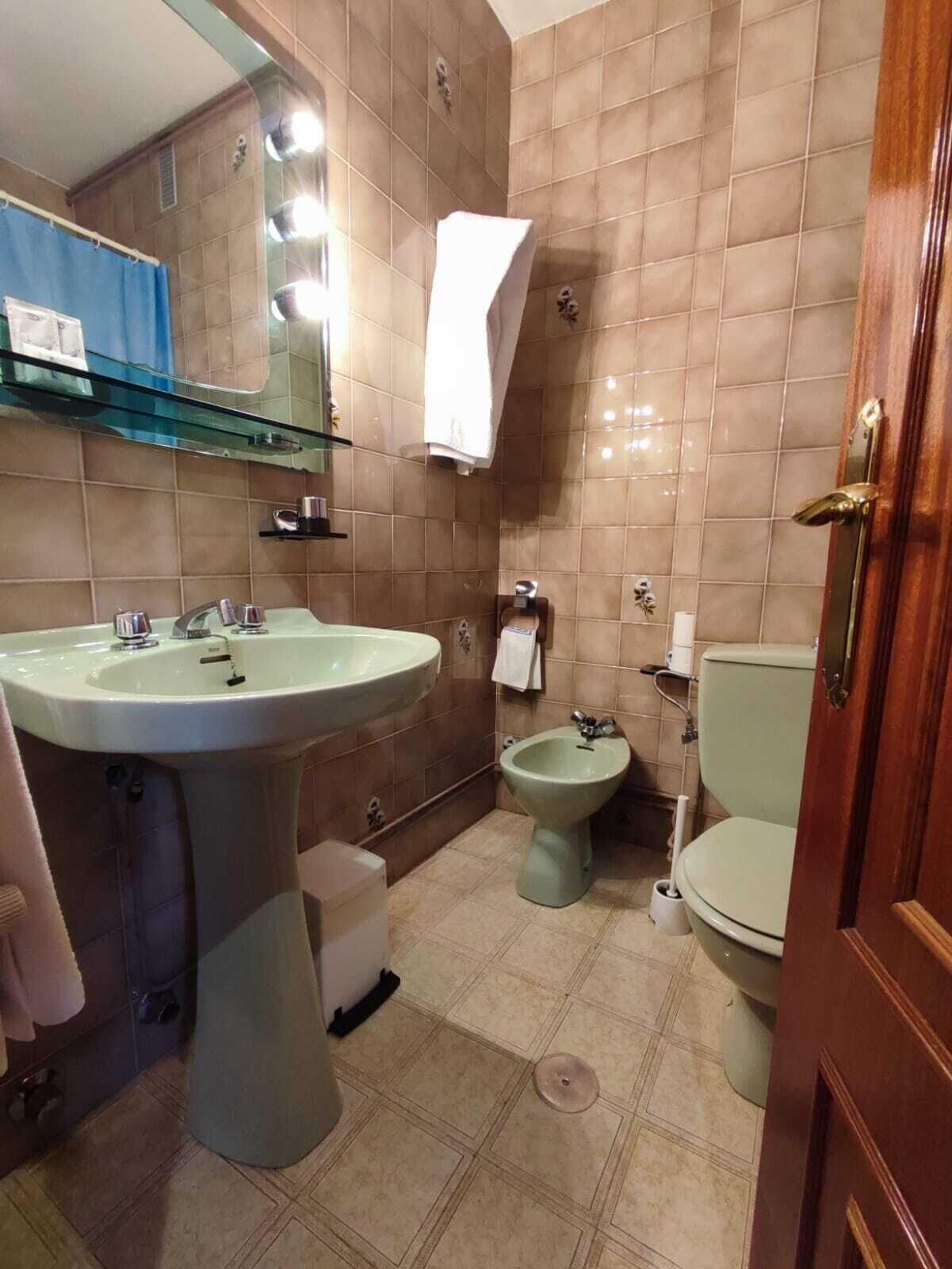 Equipamiento de Habitación Hotel Dolusa