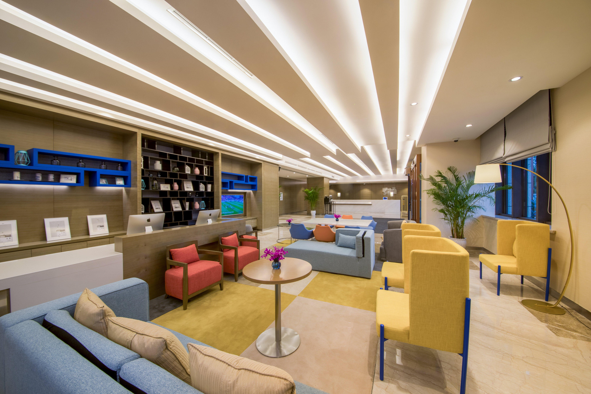 Vista Lobby Holiday Inn Express Guian Yungu by IHG