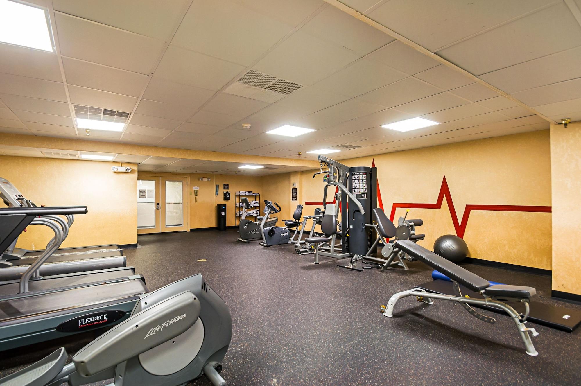 Gimnasio Quality Inn Oceanfront
