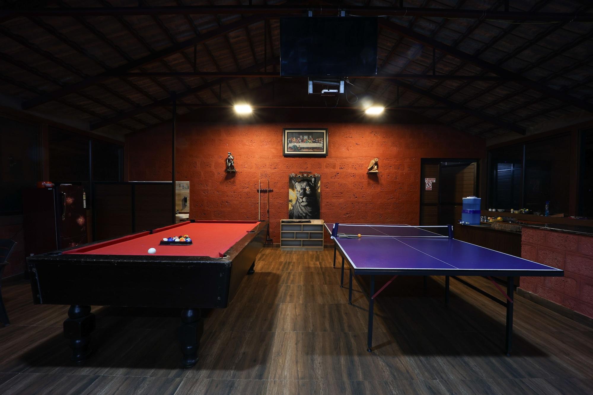 Instalaciones Recreativas Three Hills Coorg