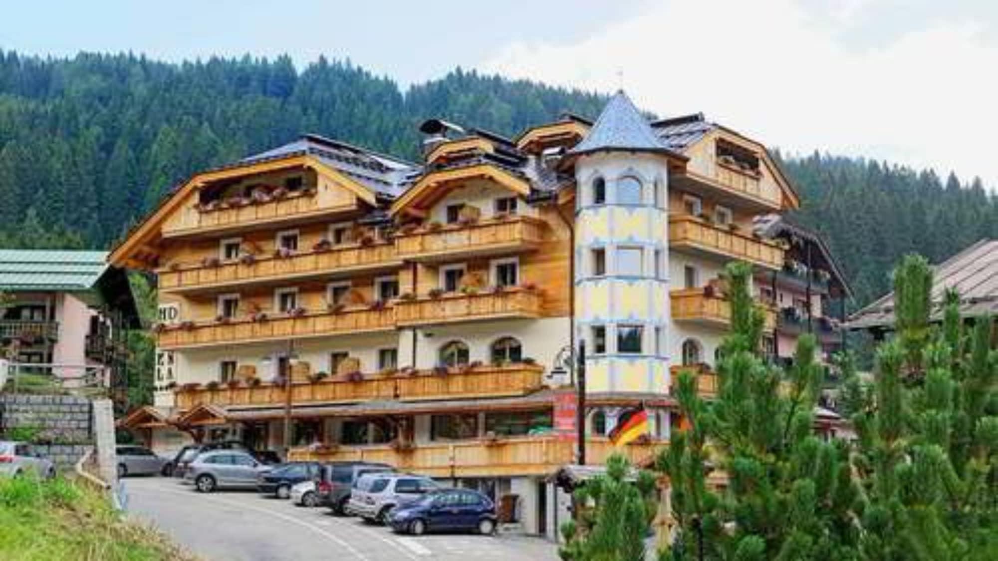 Vista Exterior Hotel Diana