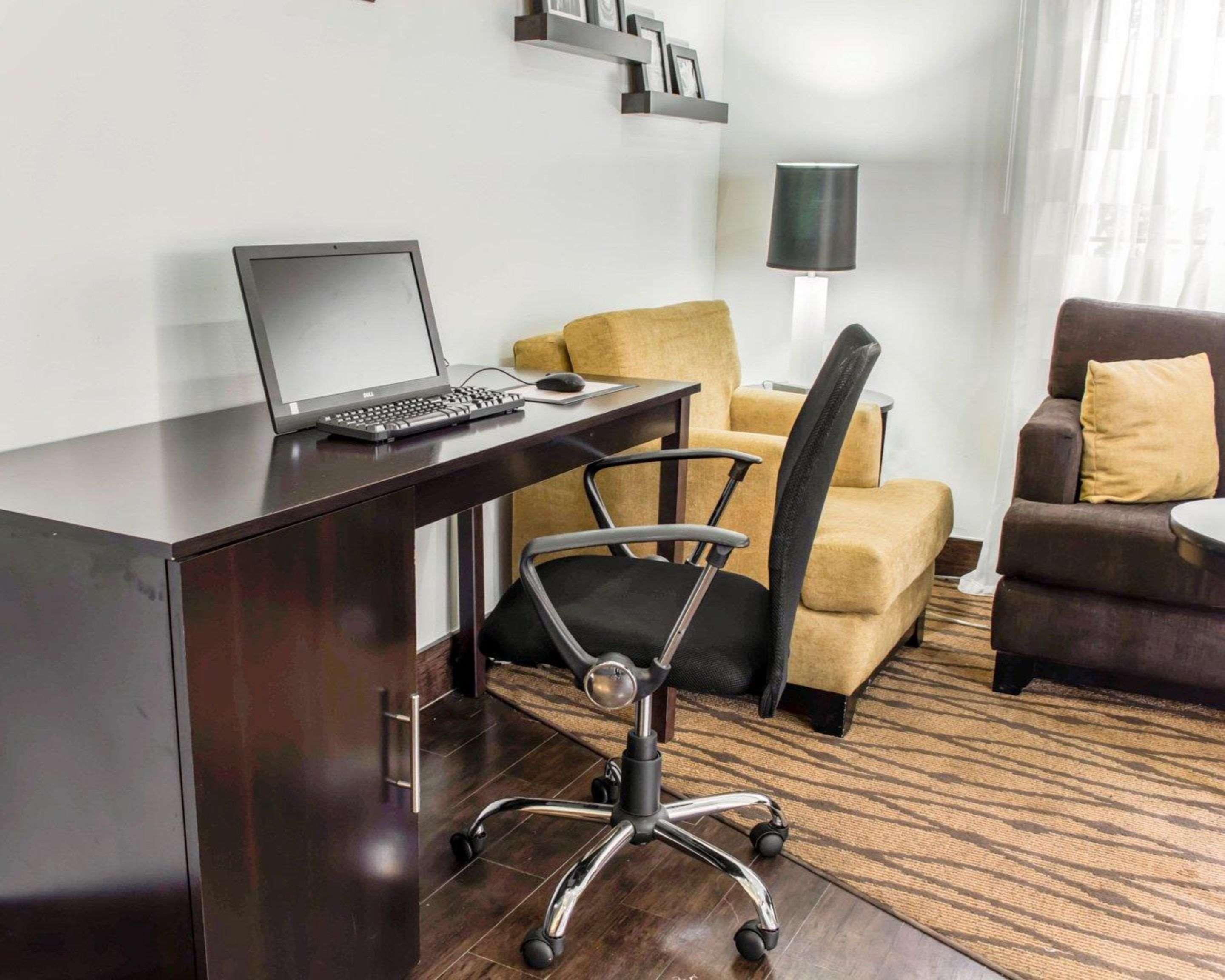 Centro de Negocios Sleep Inn Richmond South