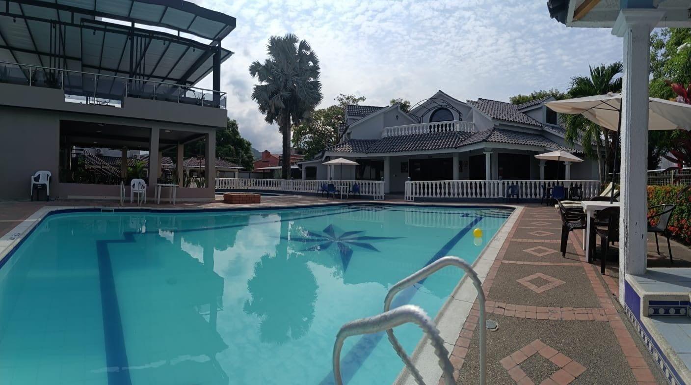 Vista Piscina hotel campestre yj