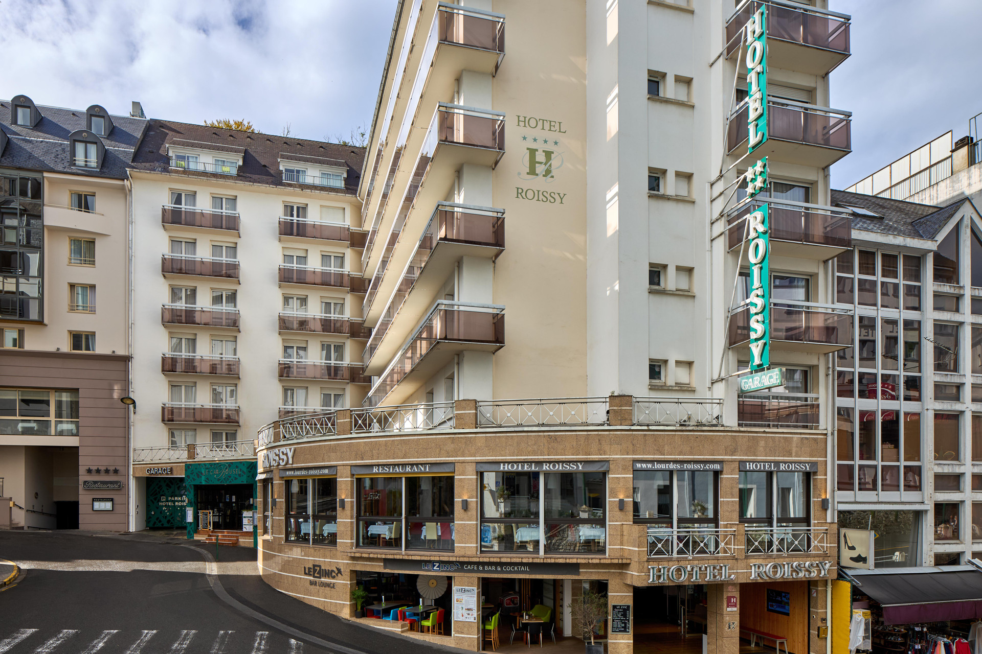 Vista Exterior Hotel Roissy Lourdes