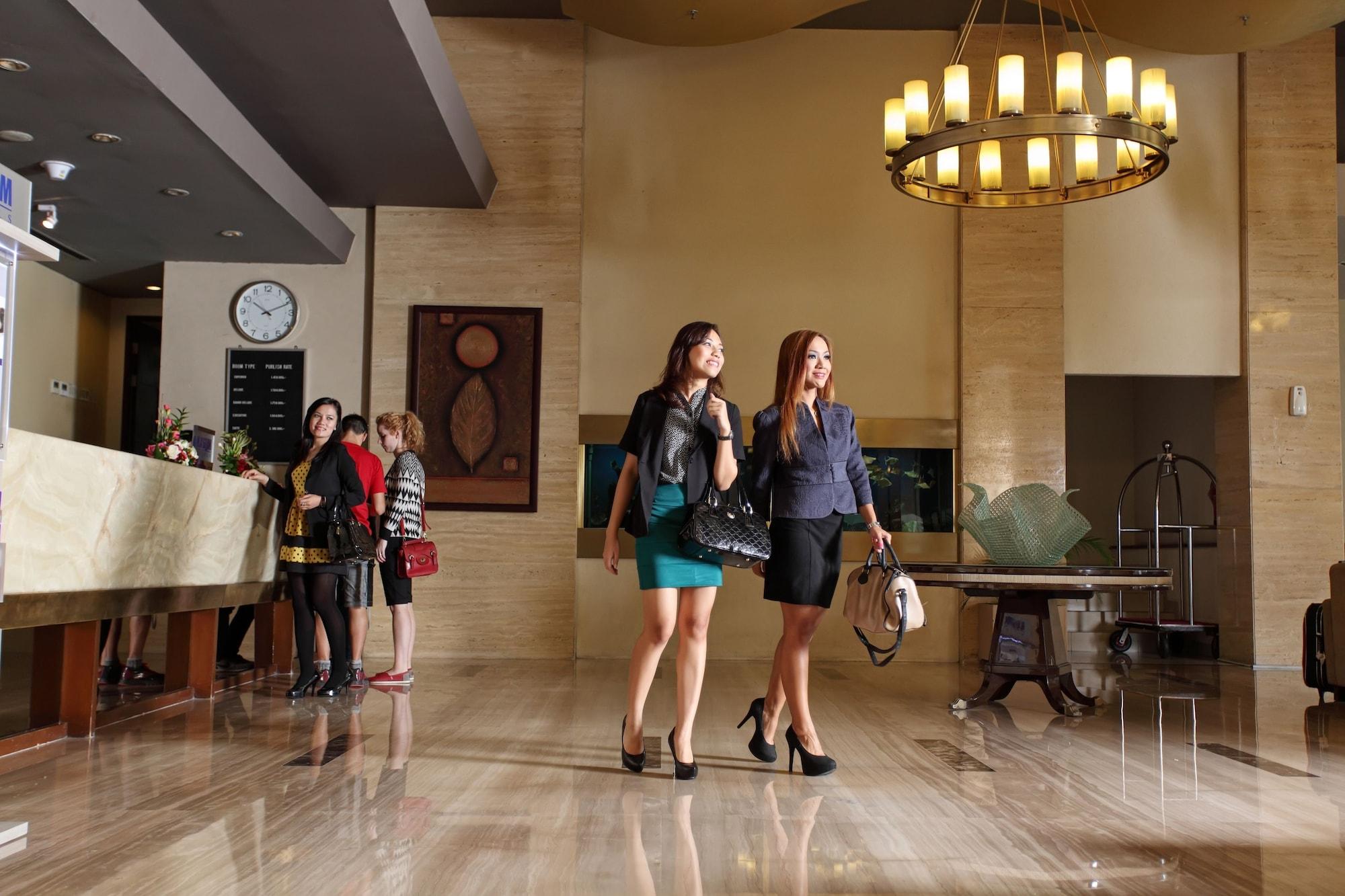 Vista Lobby Grand Serela Setiabudhi Hotel Bandung