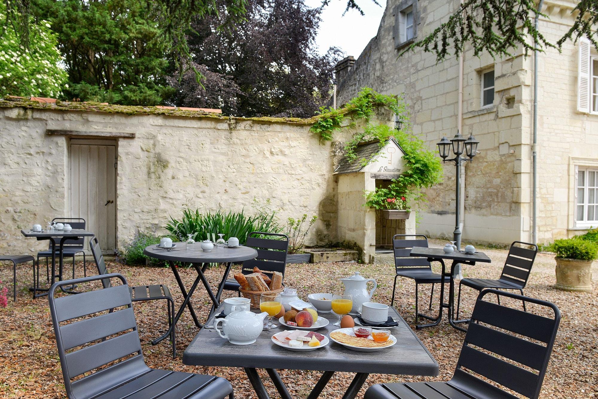 Vista Exterior Le Manoir de la Giraudière