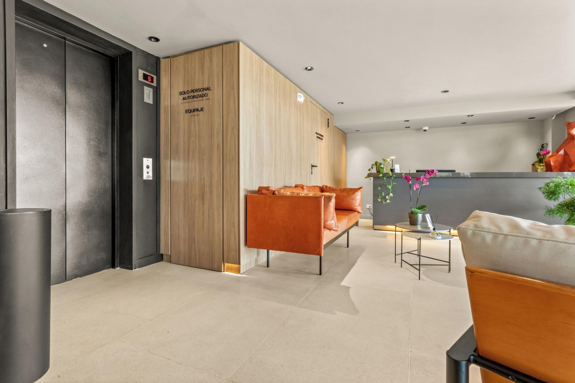 Vista Lobby Nodo Hotel