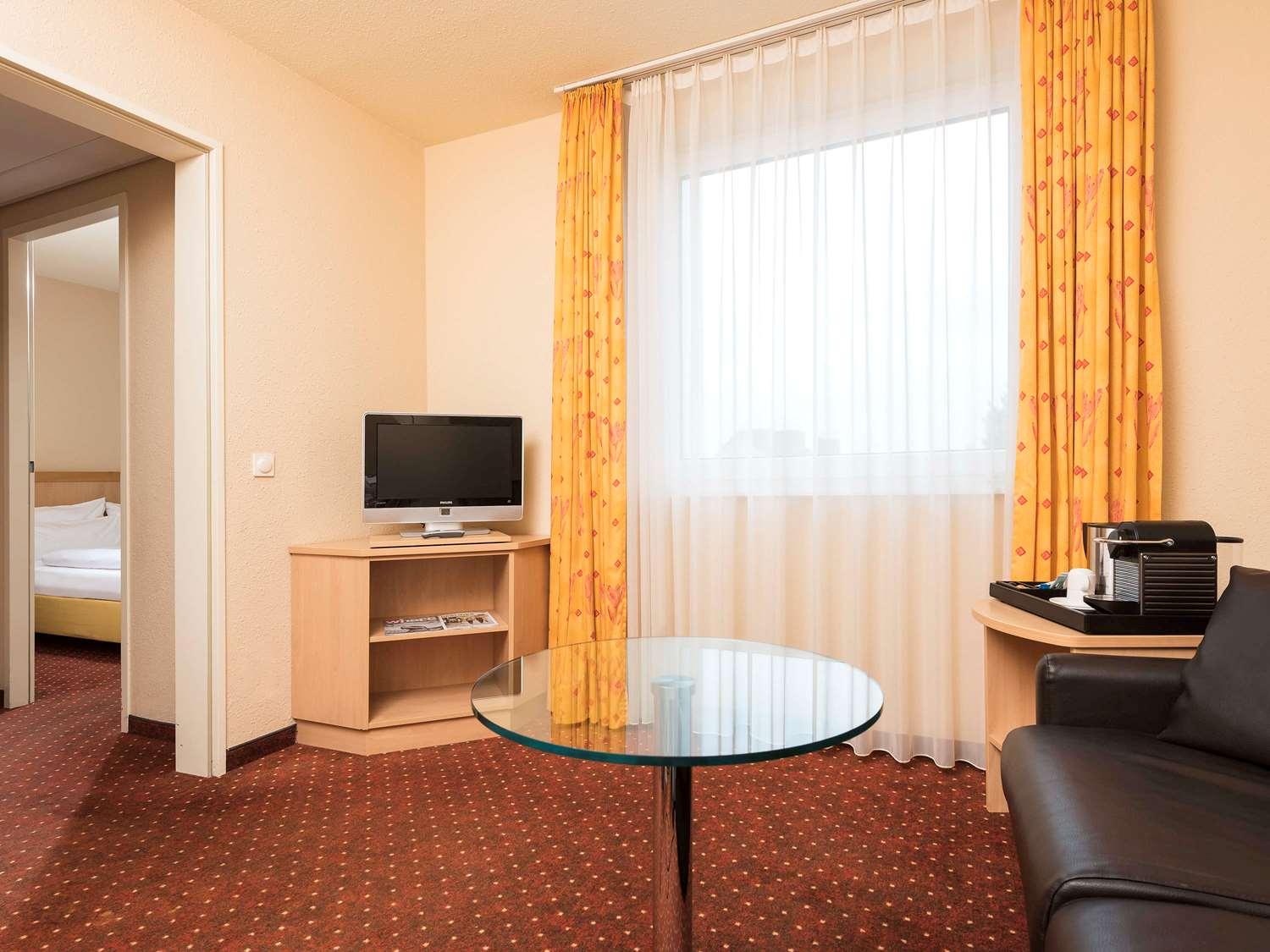 Hotel NH Berlin Treptow