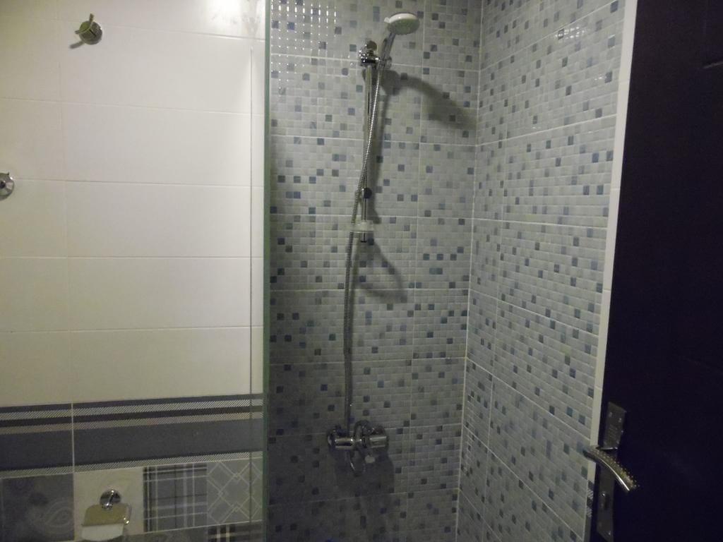Equipamiento de Habitación Danar Hotel Apartments 3