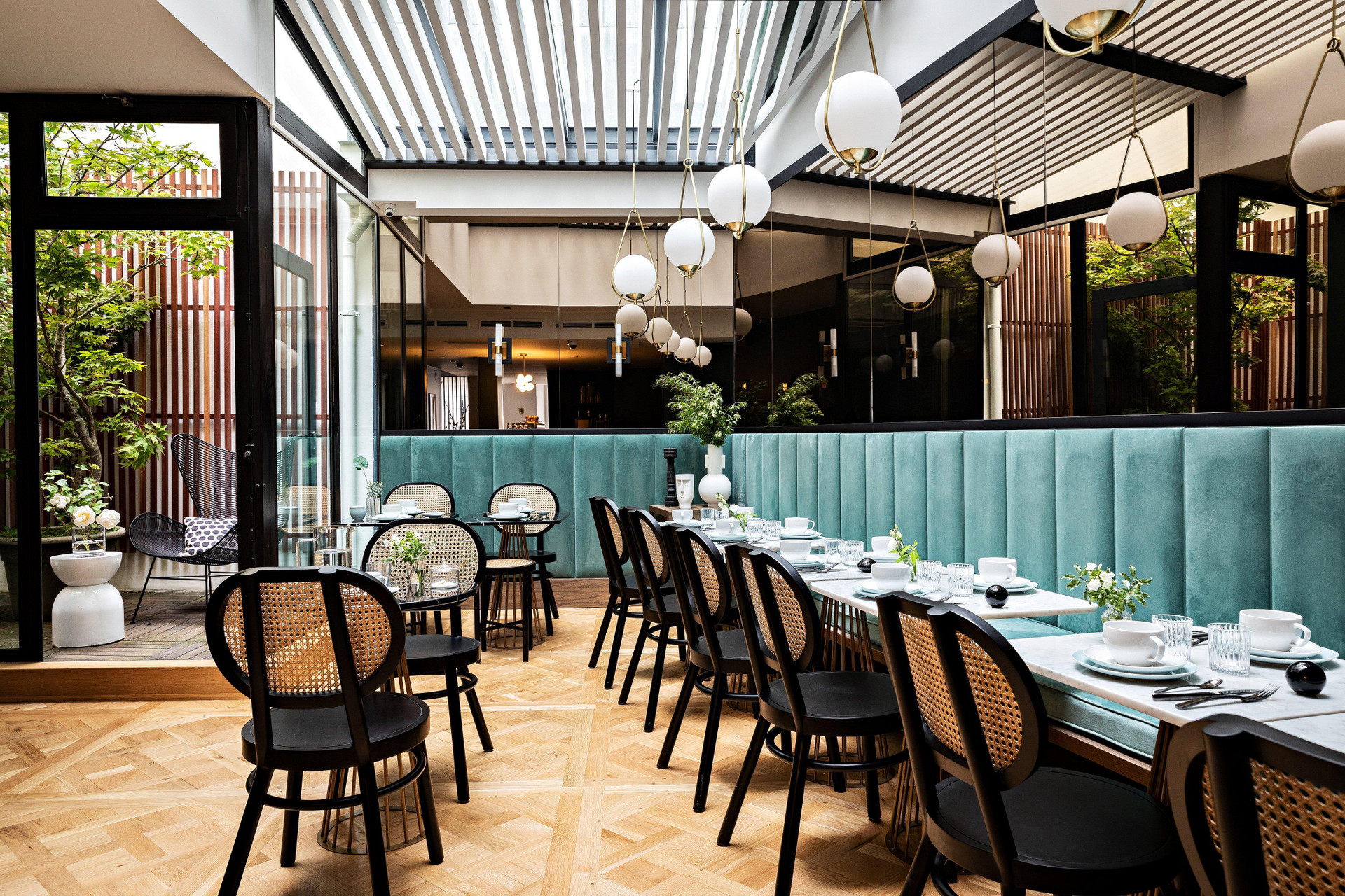 Bar/Salón Holiday Inn Paris Palais de l'Elysee